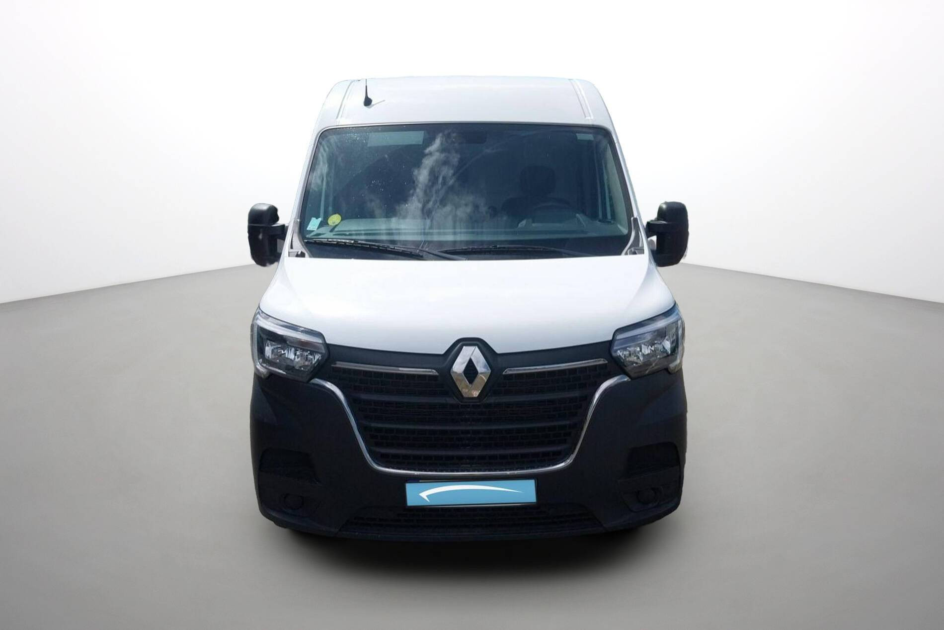 Vente en ligne Renault Master Fourgon MASTER FGN TRAC F3500 L2H2 BLUE DCI 135 au prix de 24 990 €