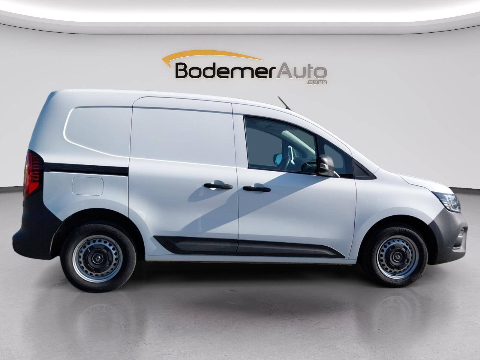 Vente en ligne Renault Kangoo Van  BLUE DCI 95 EDC au prix de 17 991 €