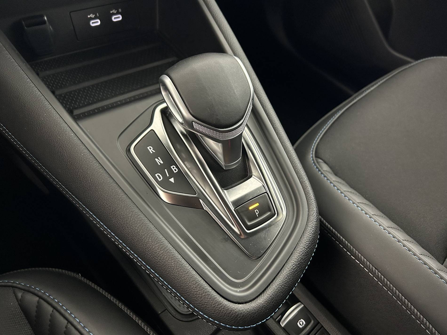 Vente en ligne Renault Symbioz  E-Tech full hybrid 145 au prix de 28 990 €