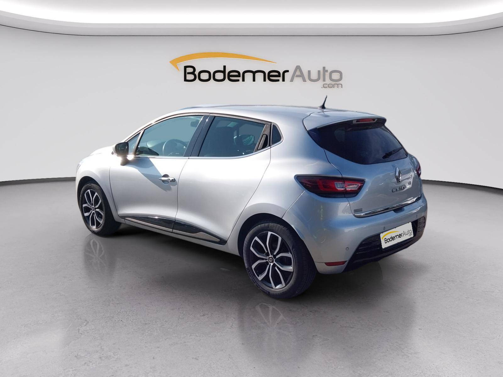 Vente en ligne Renault Clio 4 Clio TCe 90 E6C au prix de 10 990 €
