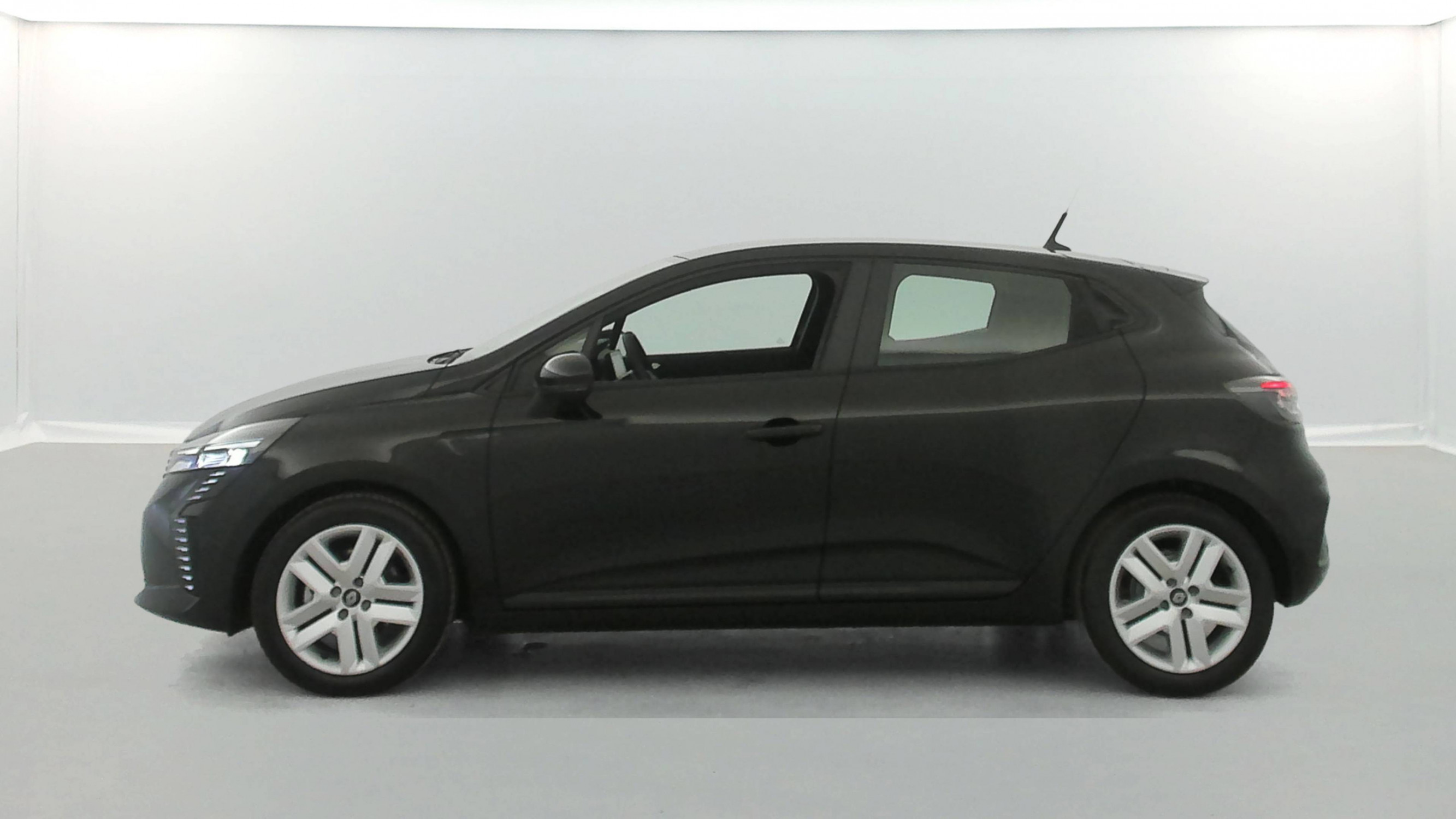 Vente en ligne Renault Clio 5 Clio E-Tech full hybrid 145 ch GSR2 au prix de 20 490 €
