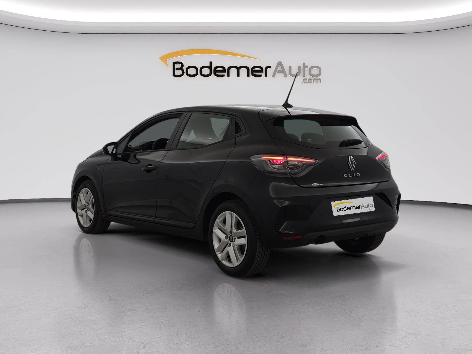 Vente en ligne Renault Clio 5 Clio Blue dCi 100 ch GSR2 au prix de 18 390 €