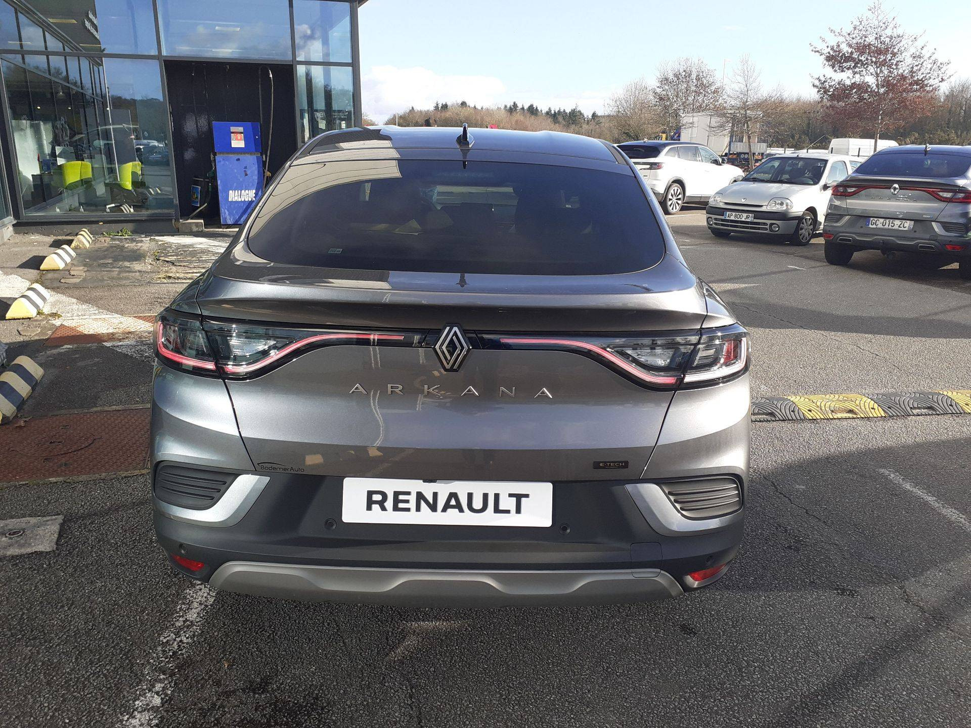 Vente en ligne Renault Arkana  E-Tech full hybrid 145 GSR2 au prix de 31 490 €
