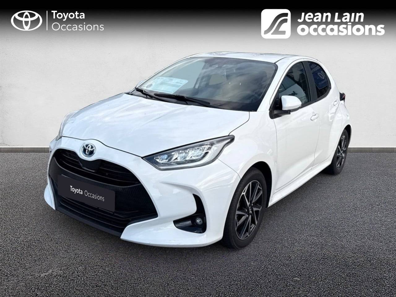 Vente en ligne TOYOTA YARIS HYBRIDE MY22 Yaris Hybride 116h Design de 2023 au prix de 20 290 €