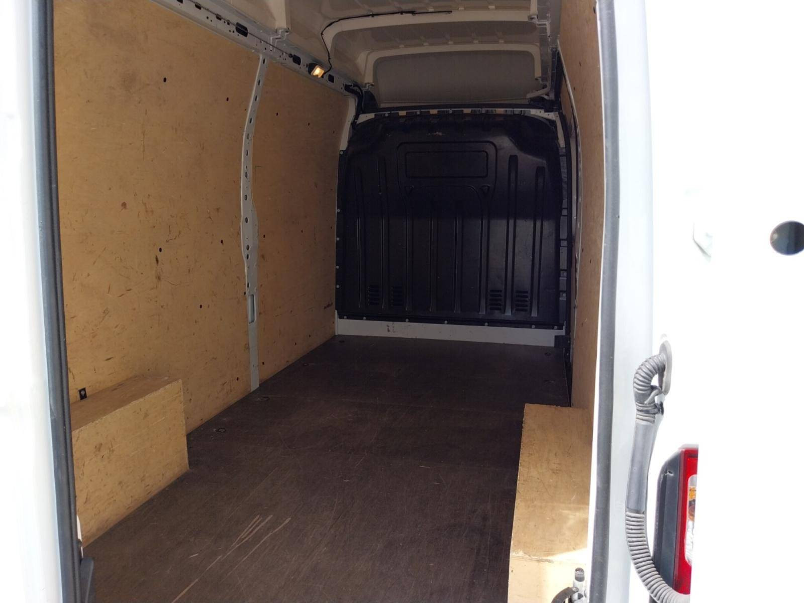 Vente en ligne Renault Master Fourgon MASTER FGN TRAC F3500 L3H3 BLUE DCI 135 au prix de 24 490 €