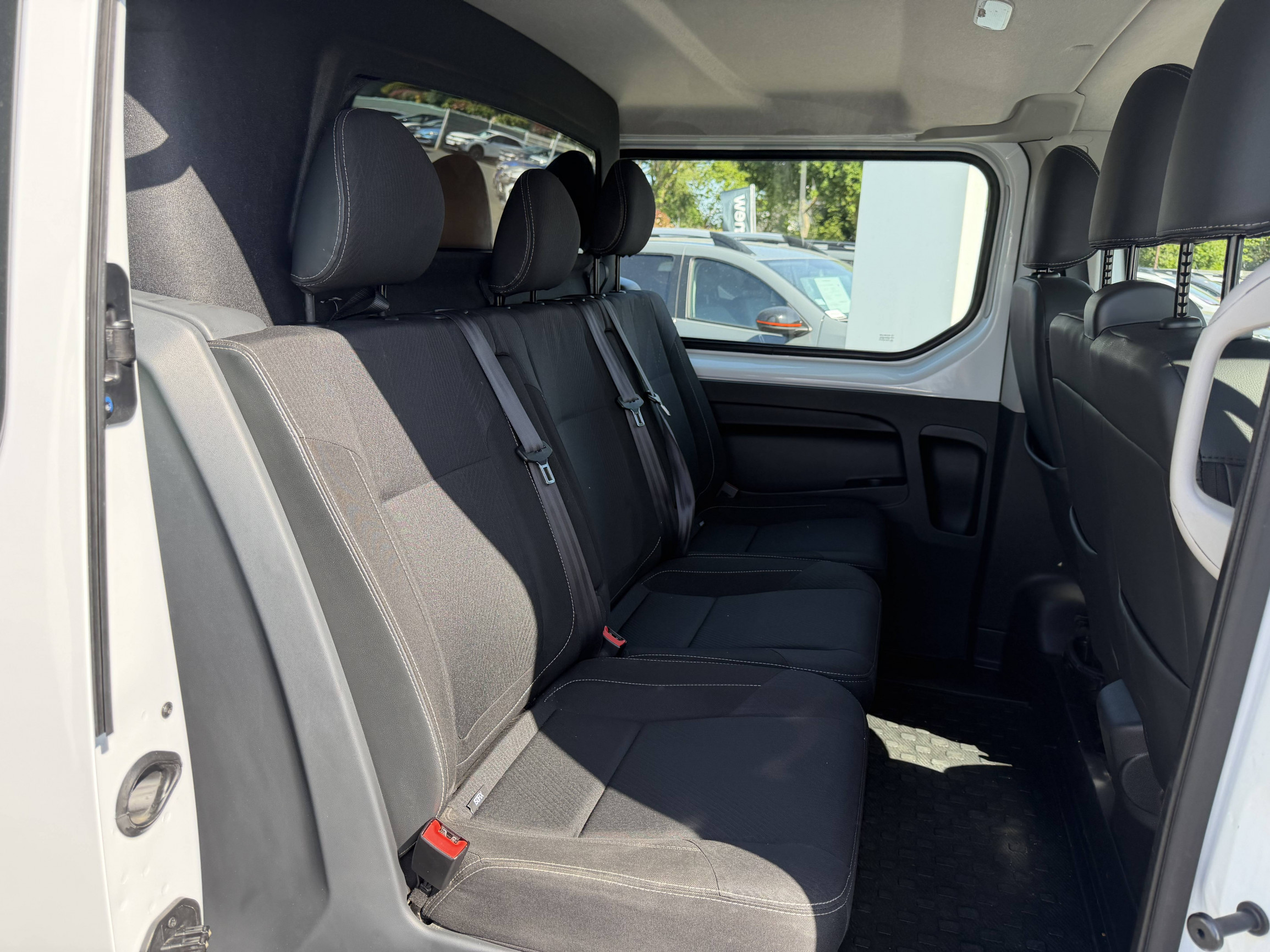 Vente en ligne Renault Trafic Cabine Approfondie TRAFIC CA L2H1 1200 KG DCI 120 au prix de 23 490 €