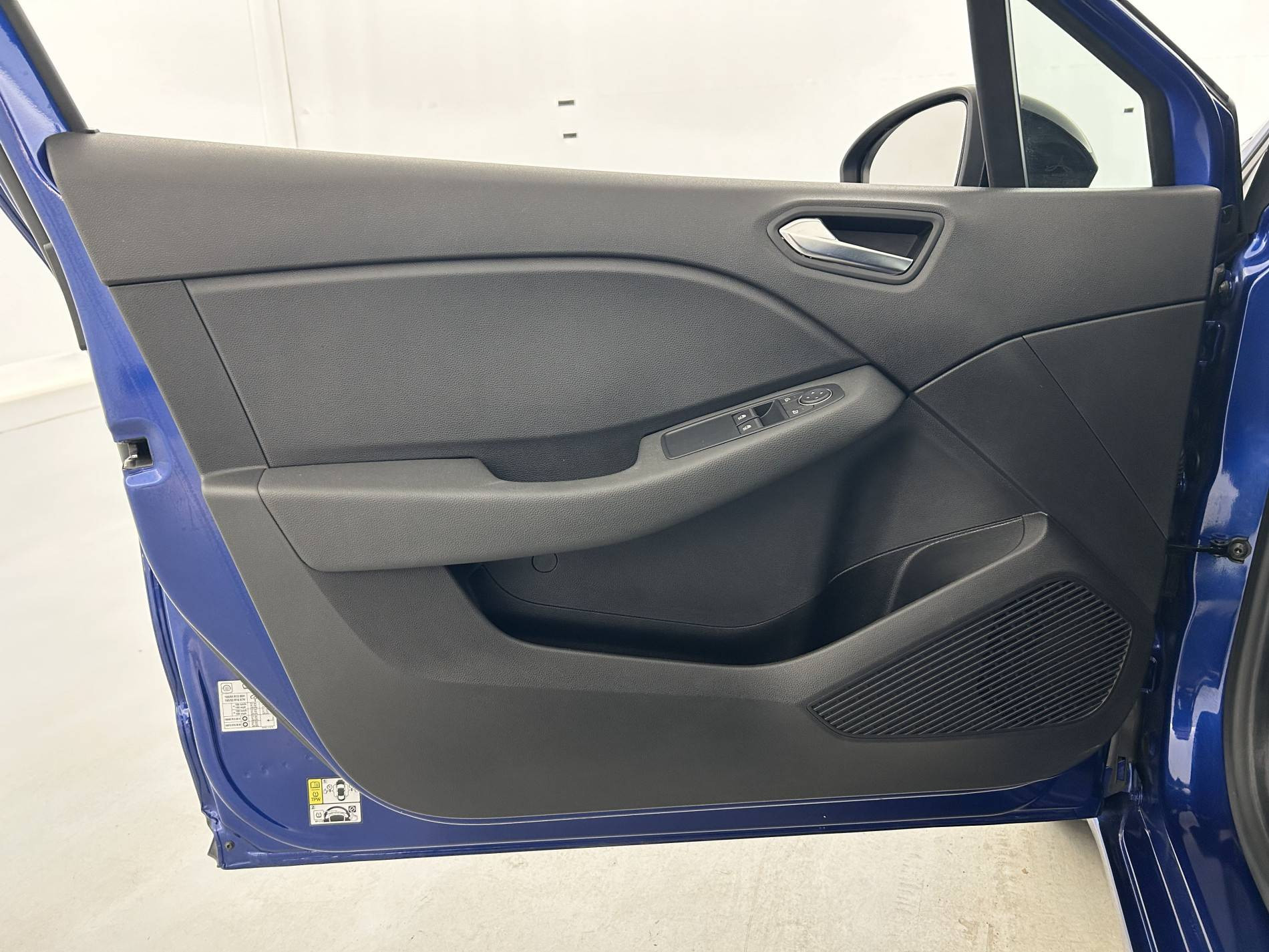 Vente en ligne Renault Clio 5 Clio TCe 90 au prix de 14 790 €