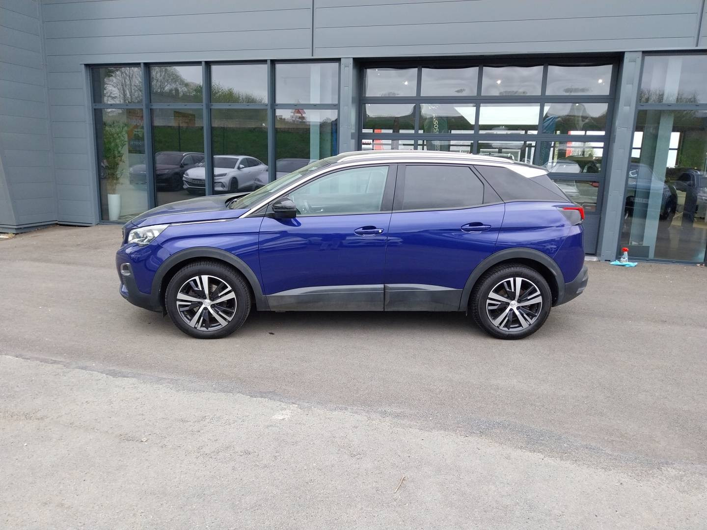Vente en ligne Peugeot 3008  BlueHDi 130ch S&S EAT8 au prix de 15 990 €