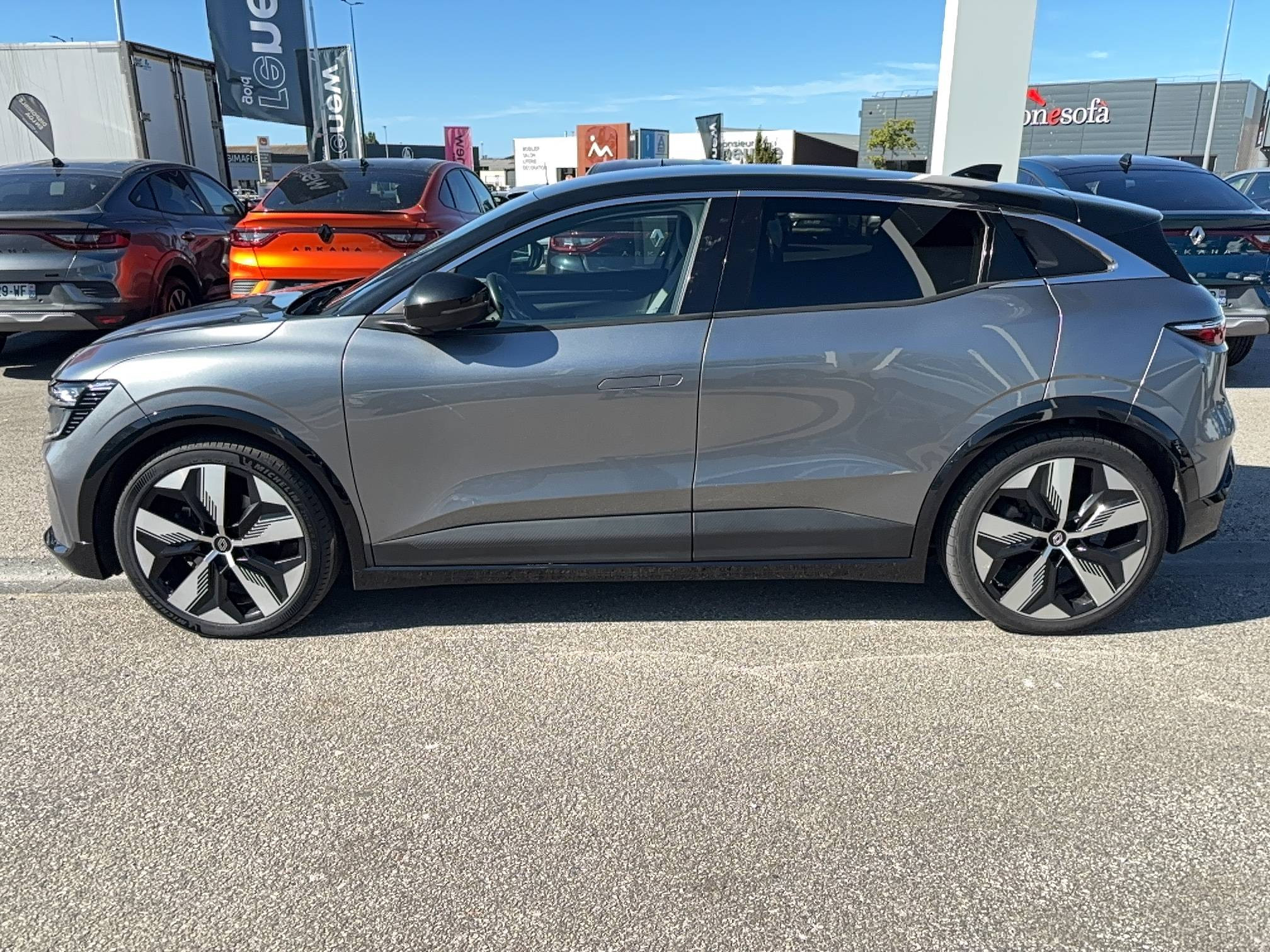 Vente en ligne Renault Megane E-Tech  EV60 220 ch super charge au prix de 23 490 €