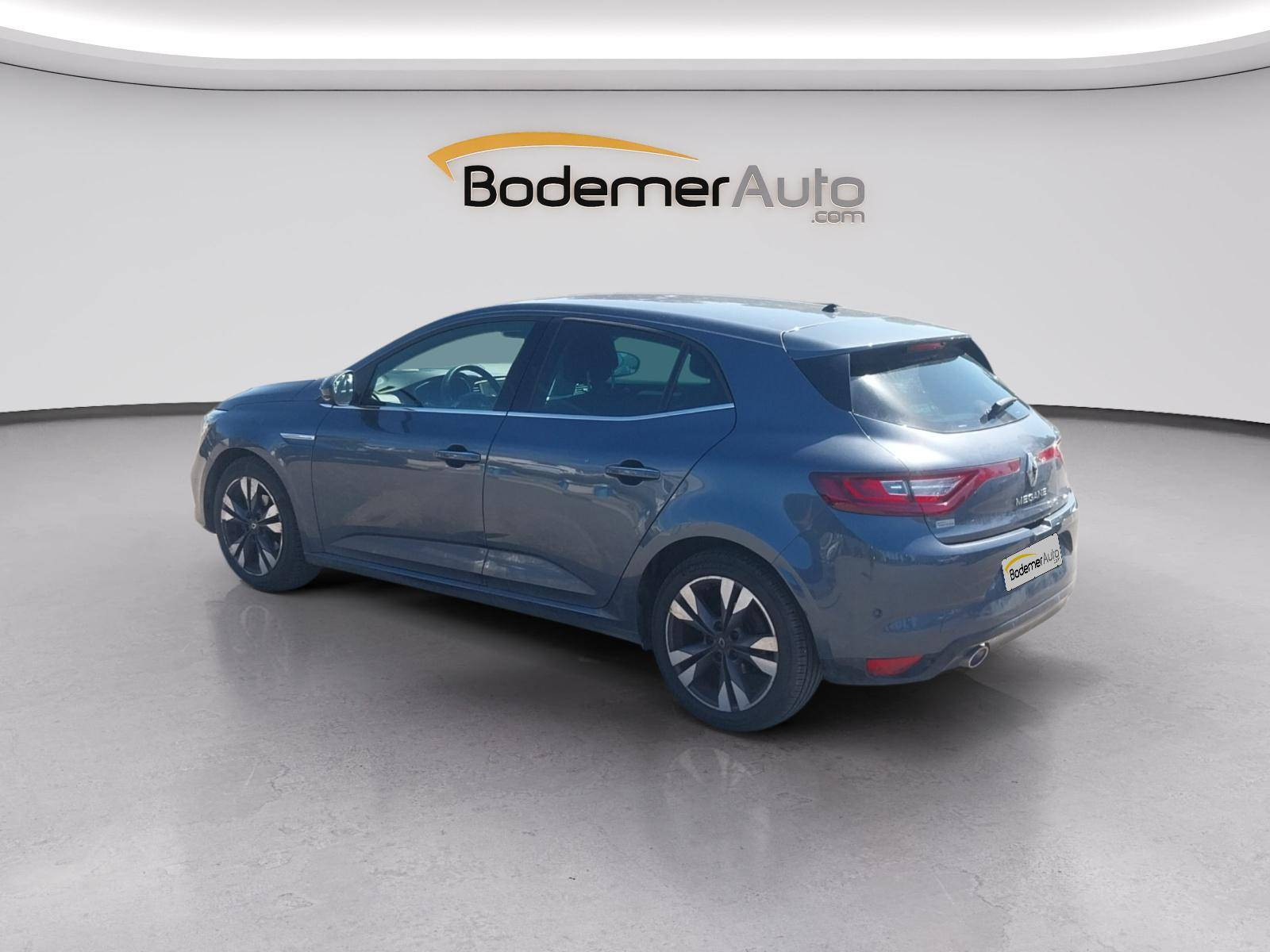 Vente en ligne Renault Megane 4 Mégane IV Berline TCe 140 EDC FAP au prix de 14 990 €