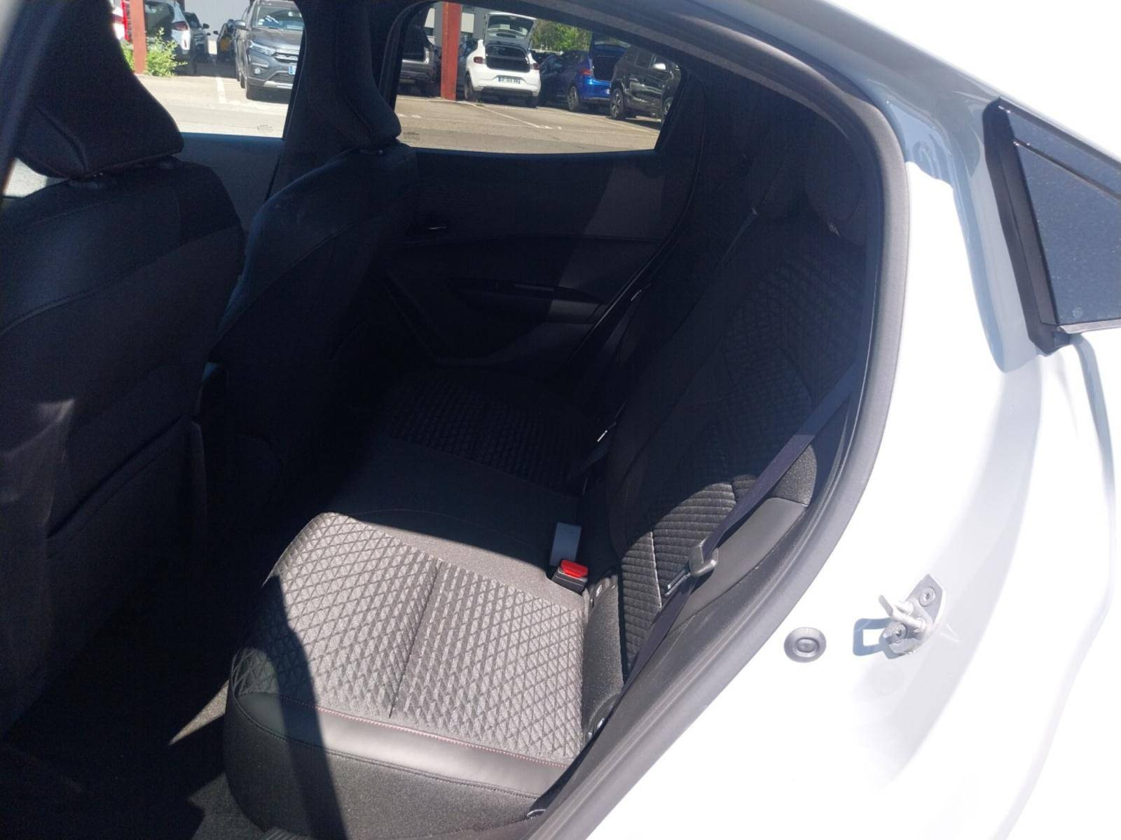 Vente en ligne Renault Clio 6 Clio TCe 115 ch au prix de 22 990 €