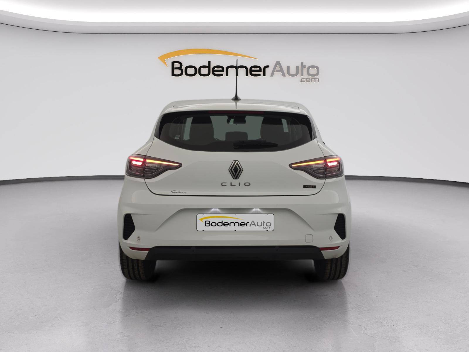 Vente en ligne Renault Clio 5 Clio E-Tech full hybrid 145 au prix de 16 490 €