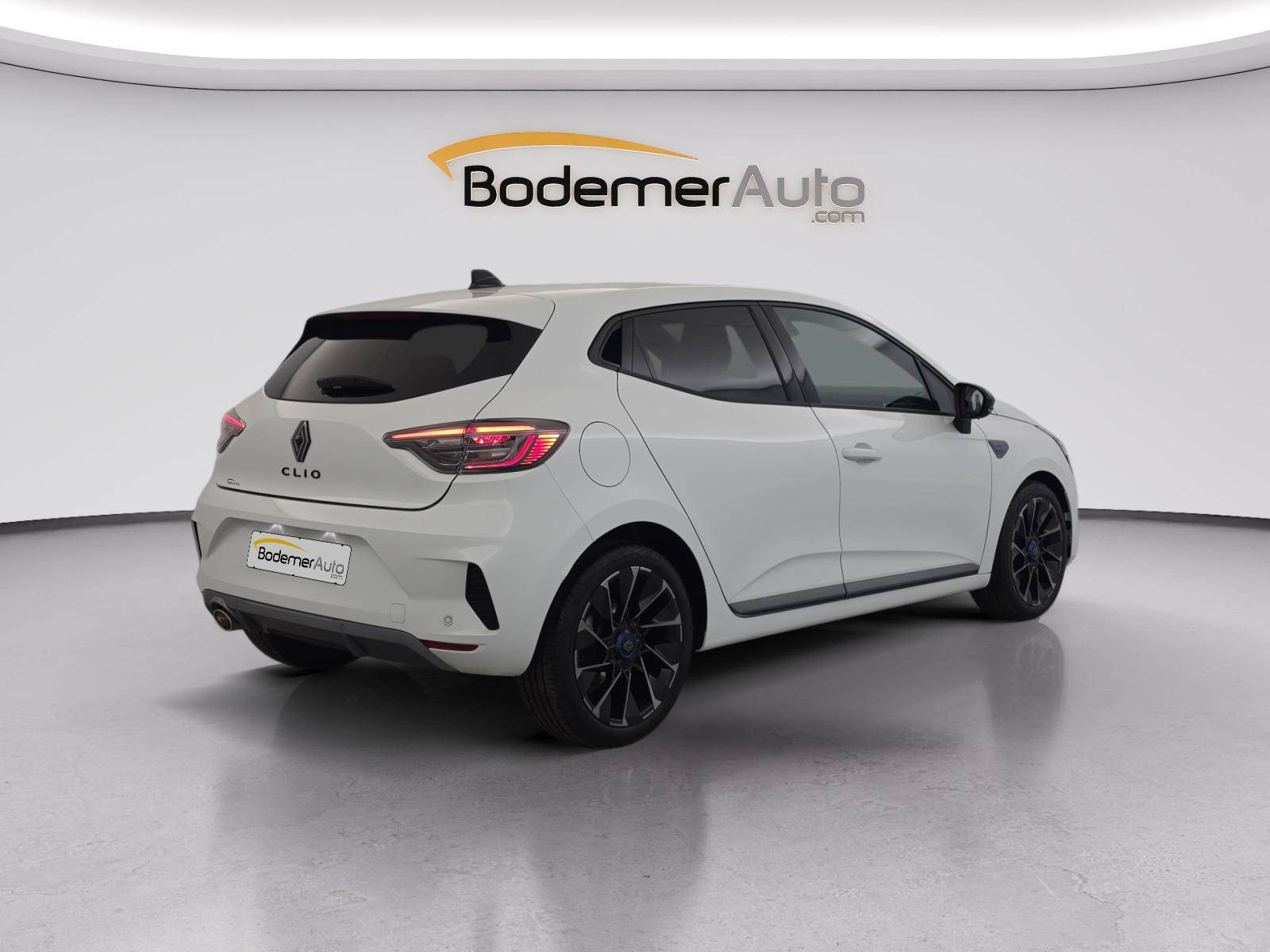 Vente en ligne Renault Clio 5 Clio TCe 90 au prix de 18 990 €