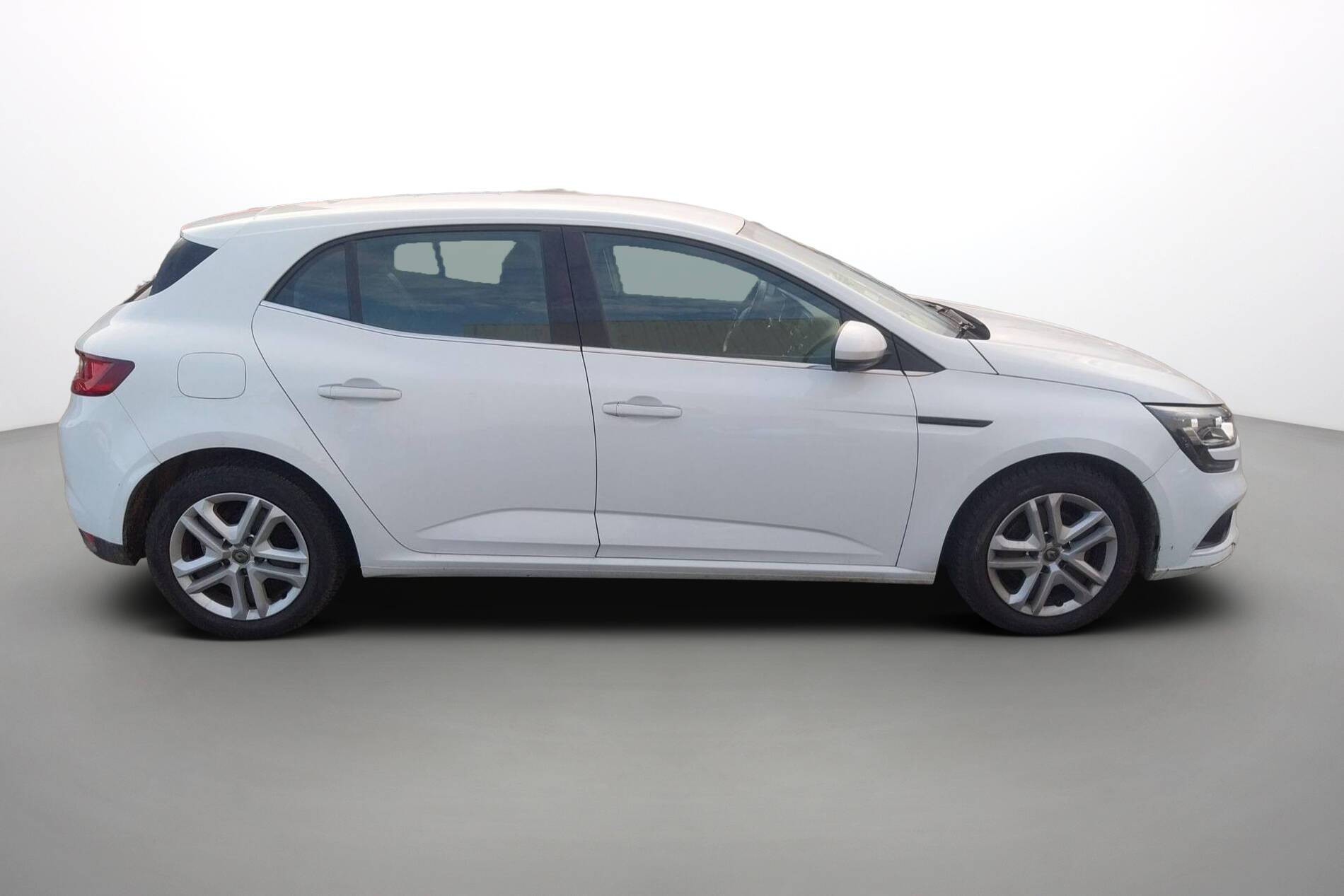 Vente en ligne Renault Megane 4 Mégane IV Berline Blue dCi 115 au prix de 14 400 €