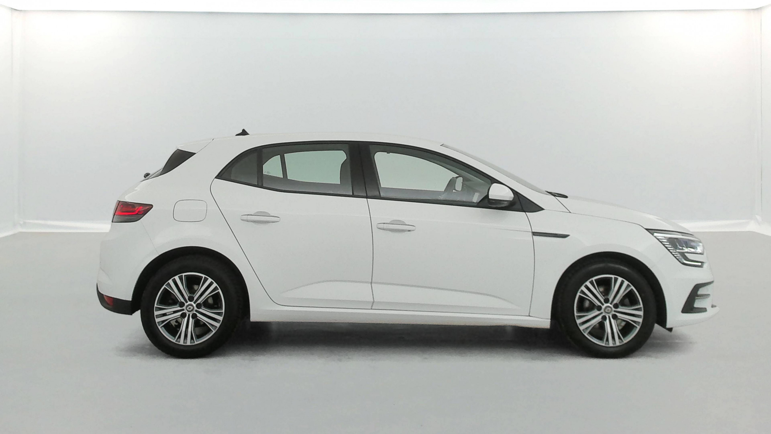 Vente en ligne Renault Megane 4  TCe 140 au prix de 15 990 €