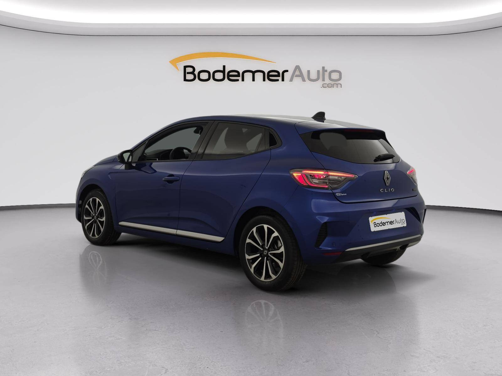 Vente en ligne Renault Clio 5 Clio E-Tech full hybrid 145 ch GSR2 au prix de 19 490 €