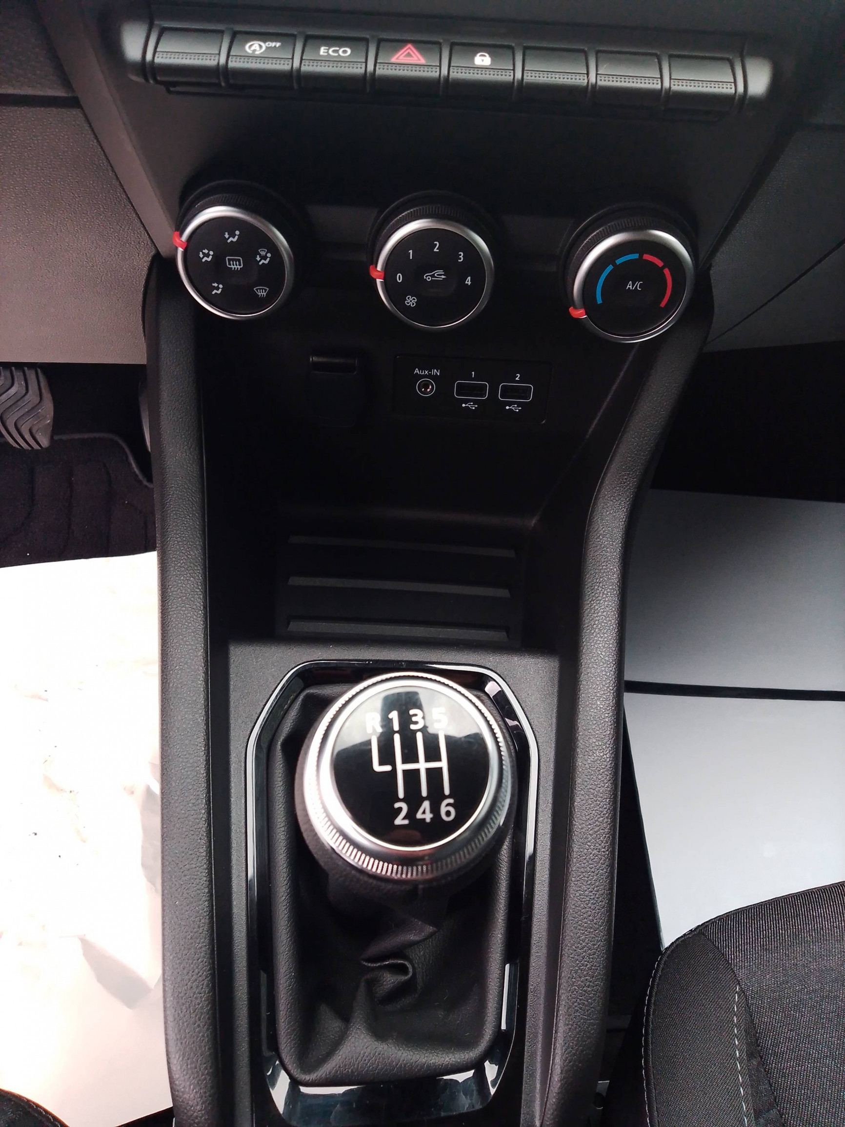 Vente en ligne Renault Clio 5 Clio TCe 90 au prix de 13 490 €