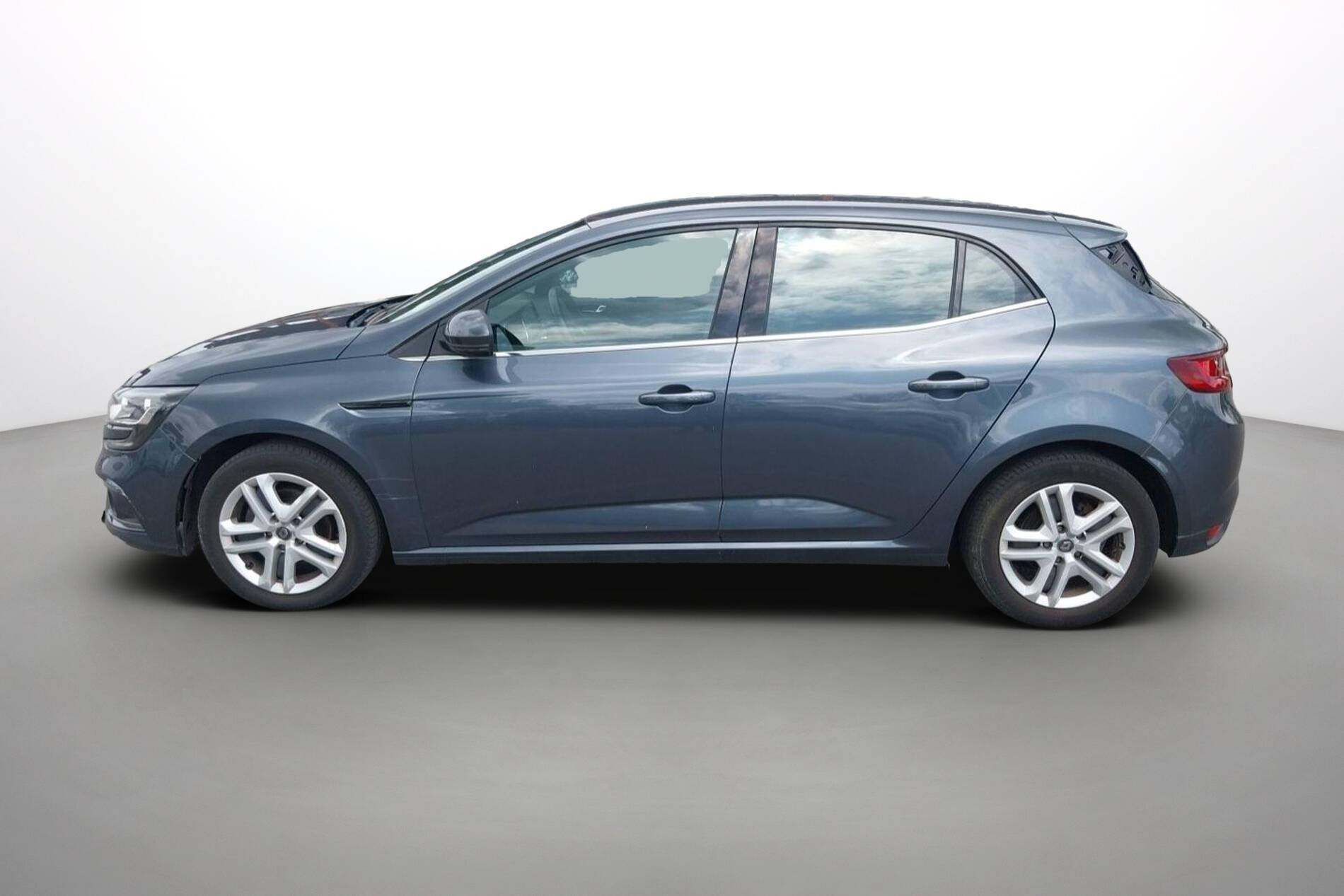 Vente en ligne Renault Megane 4 Mégane IV Berline Blue dCi 115 au prix de 14 490 €