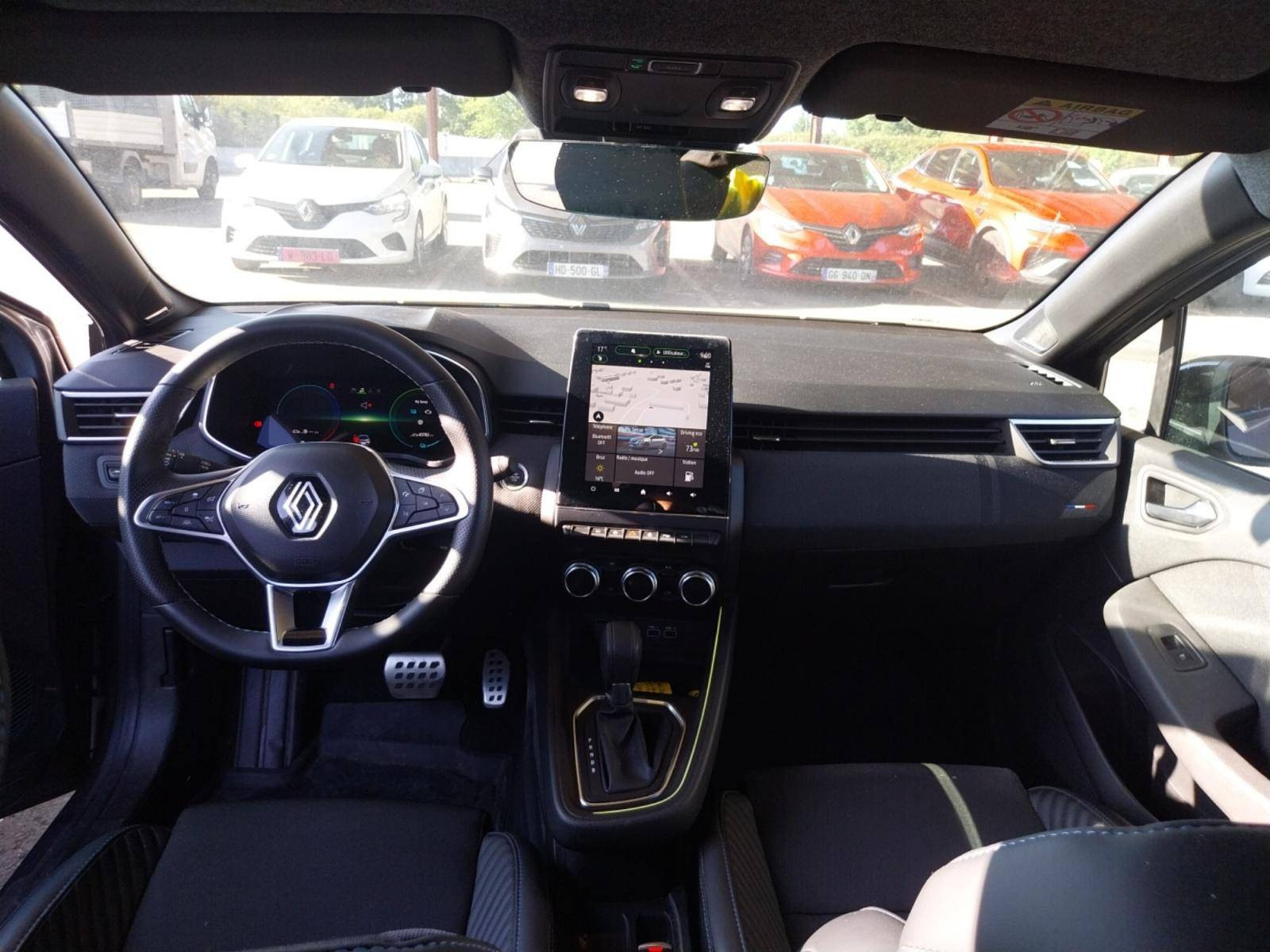 Vente en ligne Renault Clio 5 Clio E-Tech full hybrid 145 au prix de 19 785 €