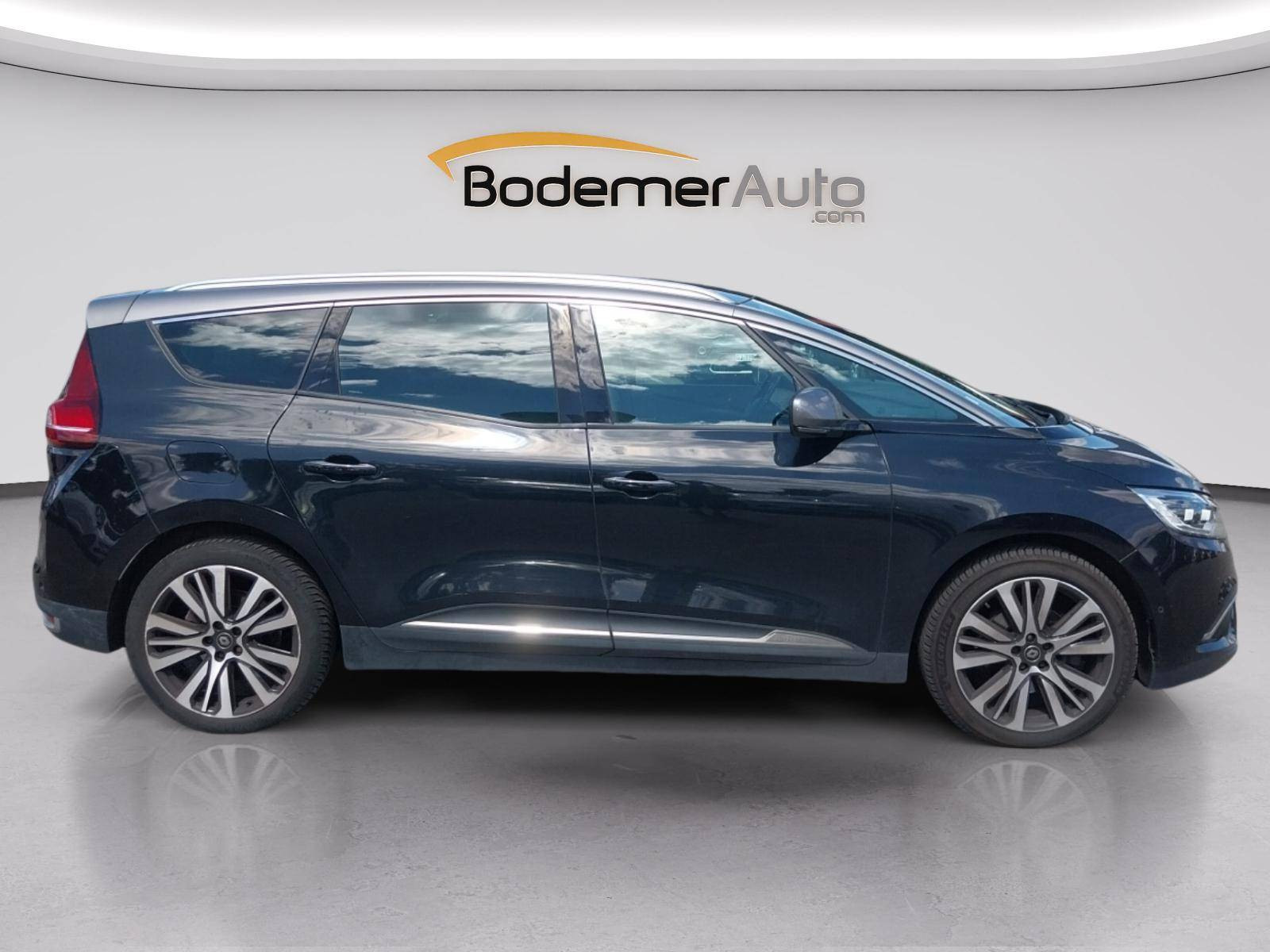 Vente en ligne Renault Grand Scenic 4 Grand Scenic Blue dCi 150 EDC au prix de 18 990 €
