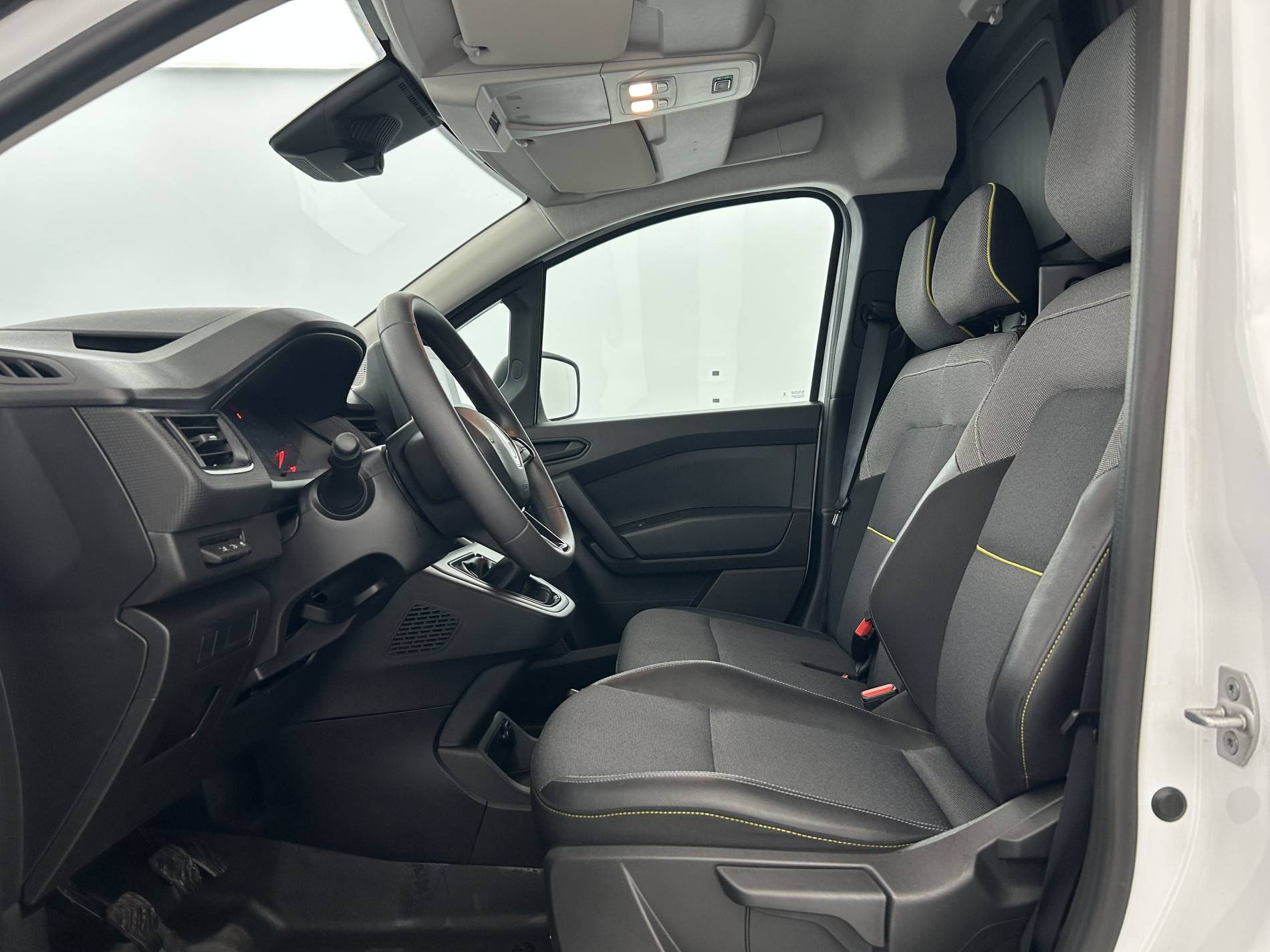 Vente en ligne Renault Kangoo Van  BLUE DCI 95 au prix de 18 890 €