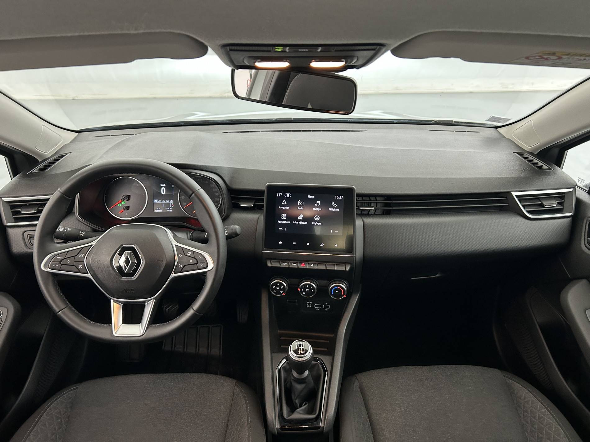 Vente en ligne Renault Clio 5 Clio Blue dCi 100 - 21N au prix de 14 490 €