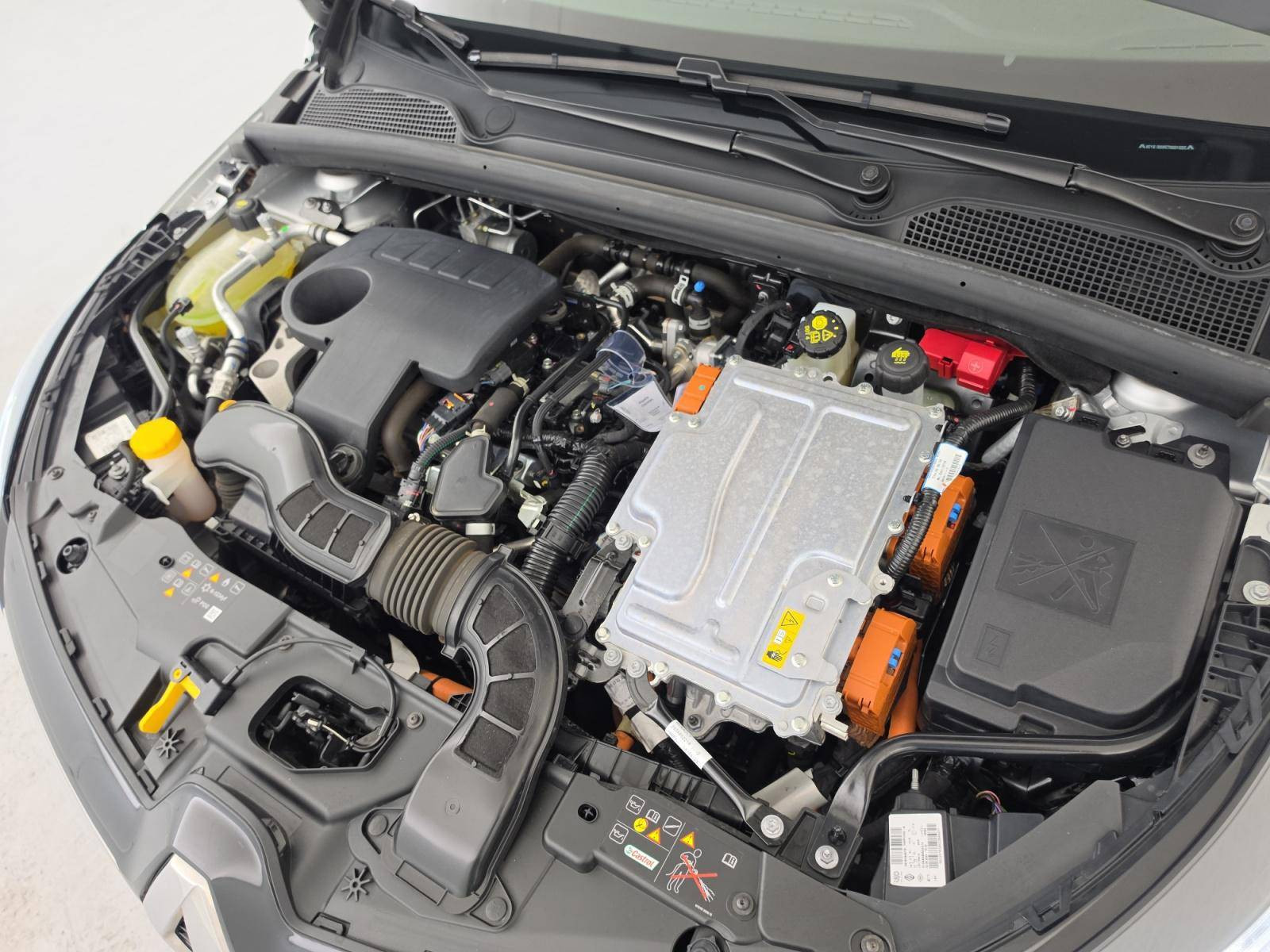 Vente en ligne Renault Clio 5 Clio E-Tech full hybrid 145 au prix de 16 590 €