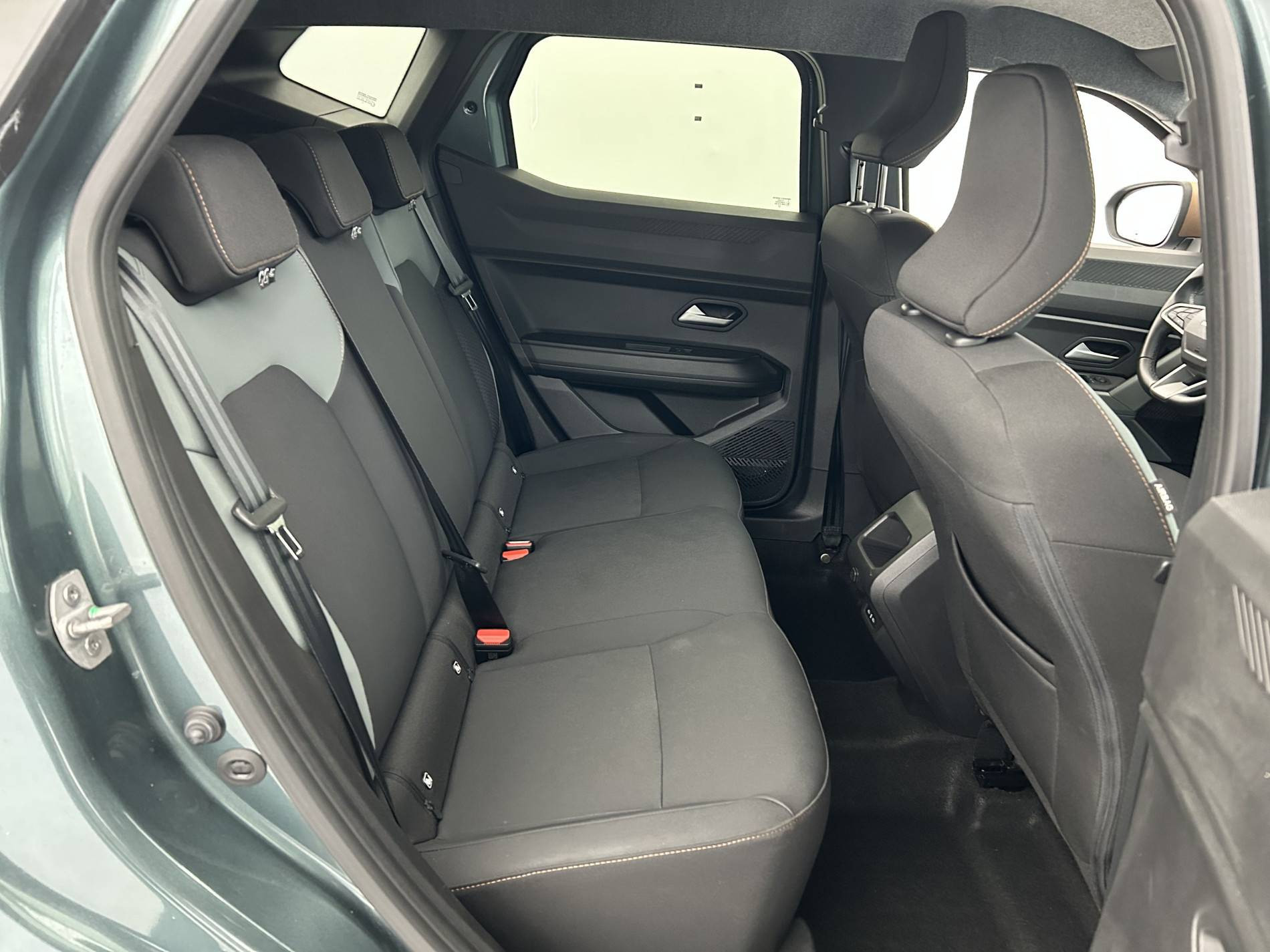 Vente en ligne Dacia Duster  Hybrid 140 au prix de 26 290 €