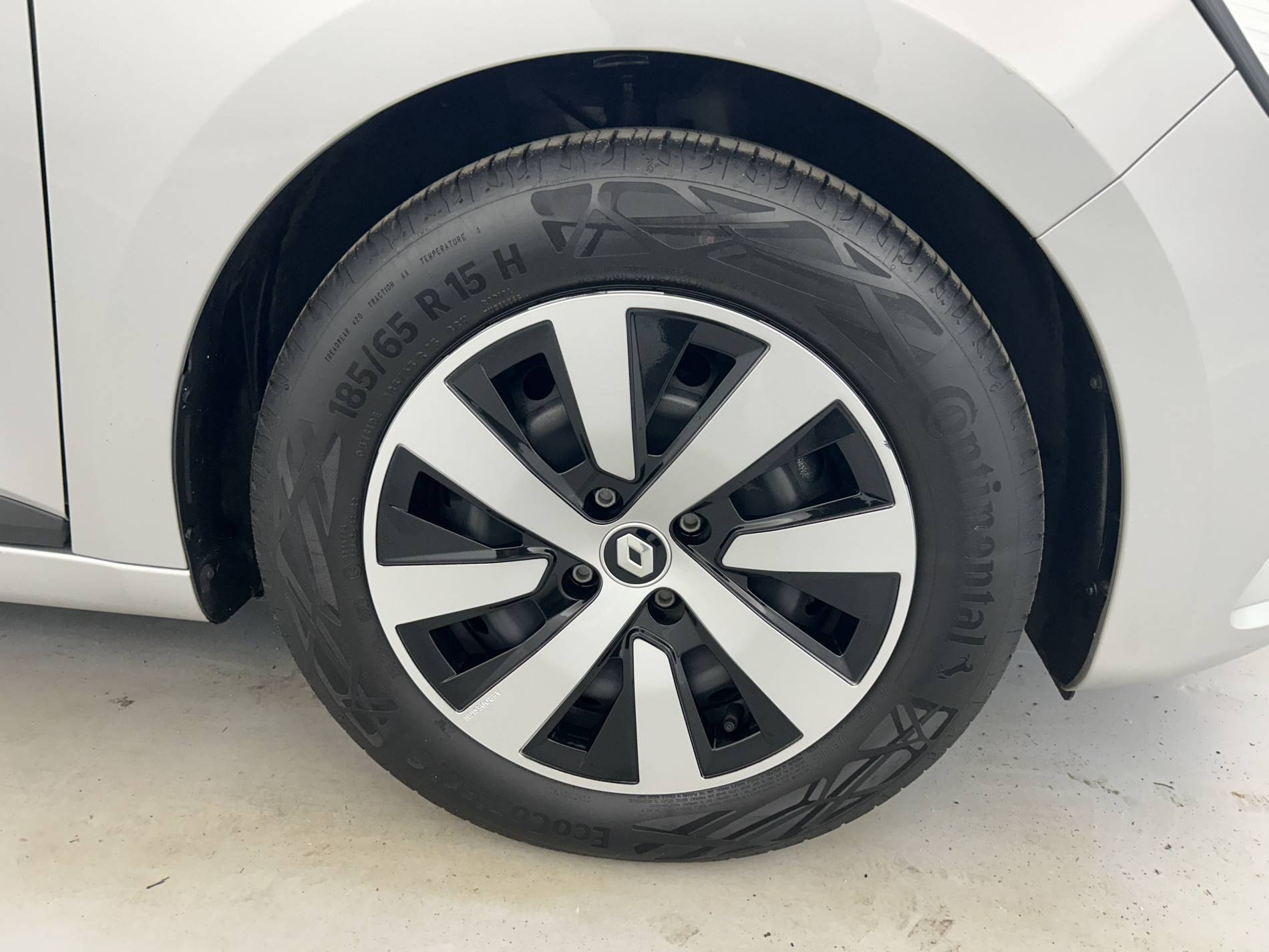 Vente en ligne Renault Clio 5 Clio TCe 90 au prix de 13 690 €