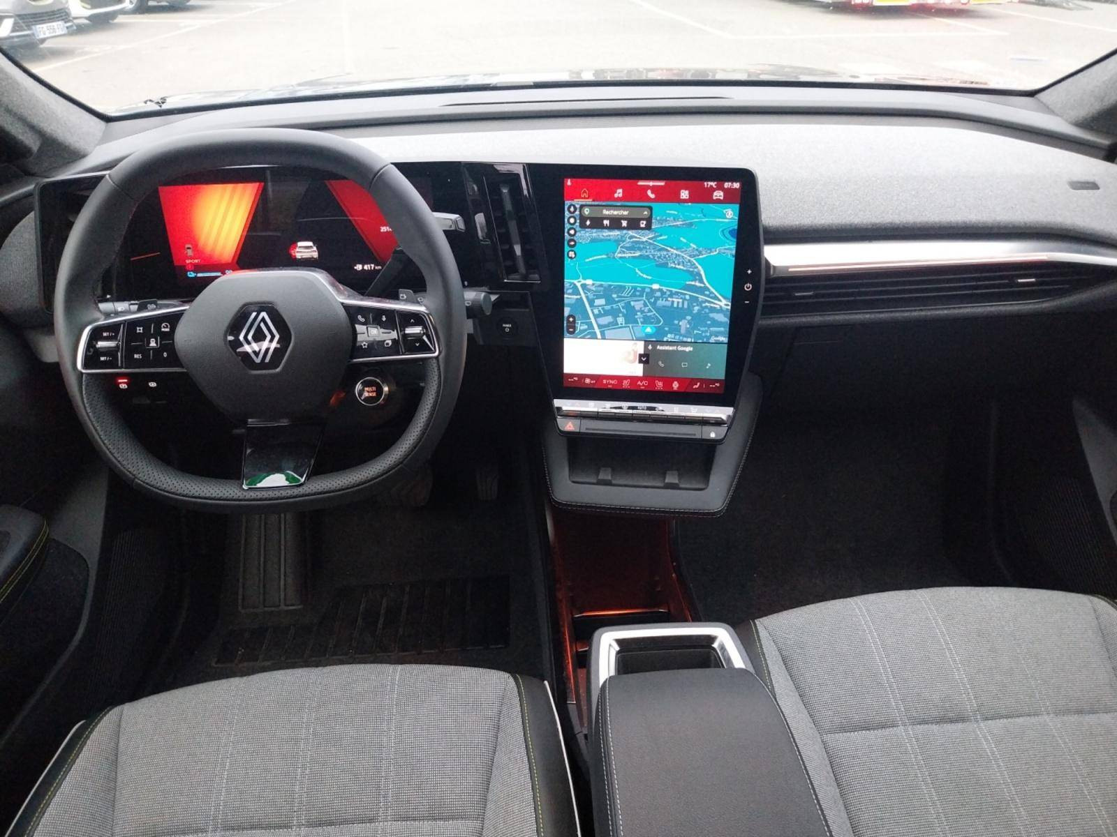 Vente en ligne Renault Scenic E-Tech Scenic E-Tech électrique 220 ch grande autonomie au prix de 36 991 €