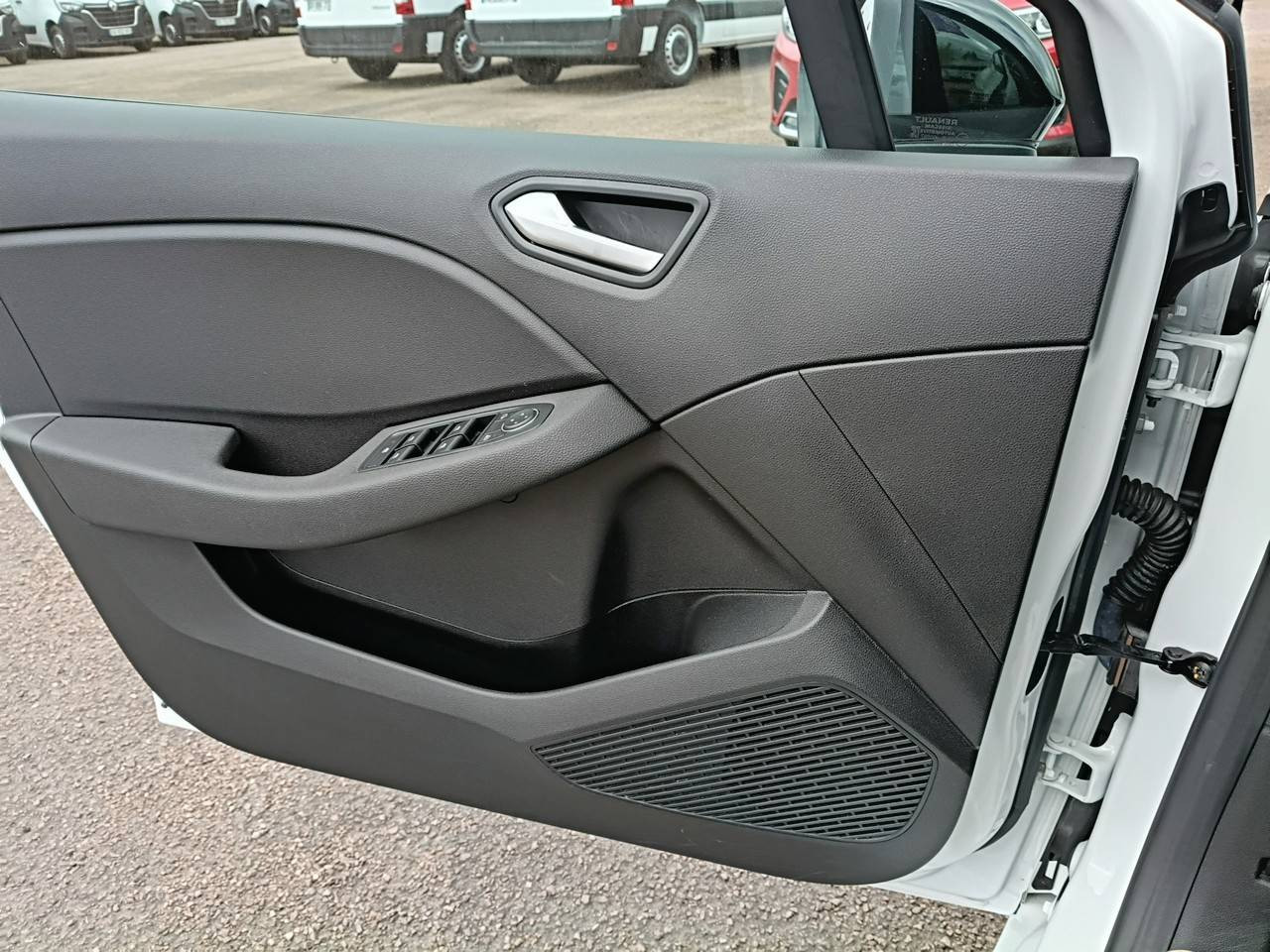 Vente en ligne Renault Clio 5 Clio E-Tech full hybrid 145 au prix de 16 490 €