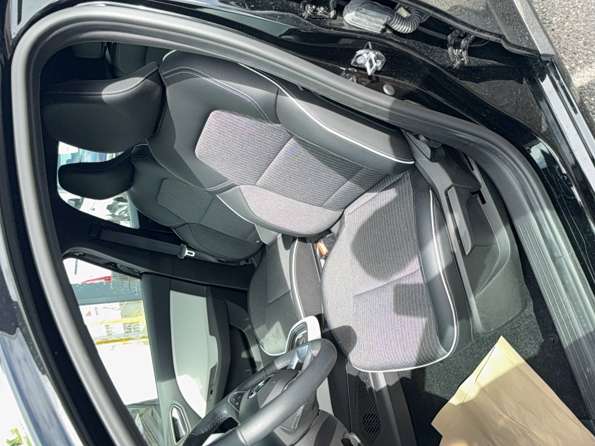 Vente en ligne Renault Clio 5 Clio E-Tech 140 - 21N au prix de 18 900 €