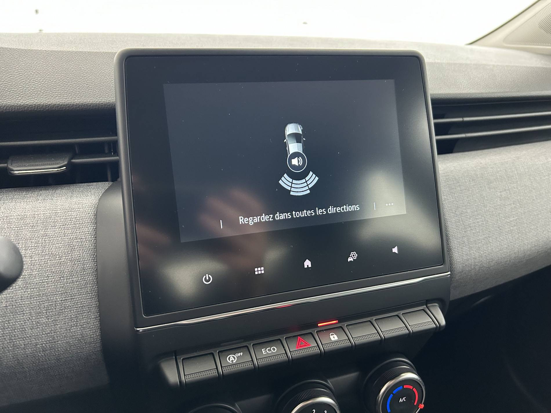 Vente en ligne Renault Clio 5 Clio Blue dCi 100 ch GSR2 au prix de 17 890 €