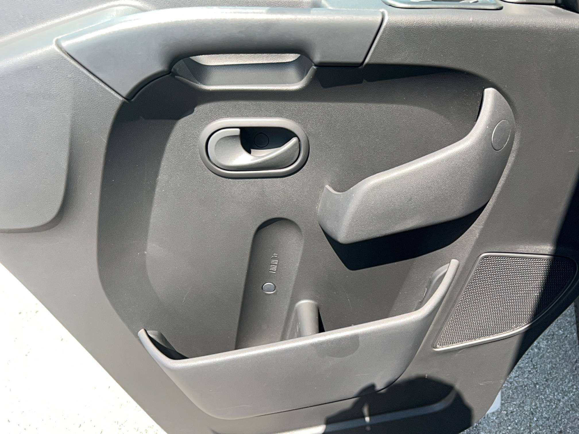 Vente en ligne Renault Master Fourgon MASTER FGN TRAC F3500 L2H2 BLUE DCI 135 au prix de 22 990 €