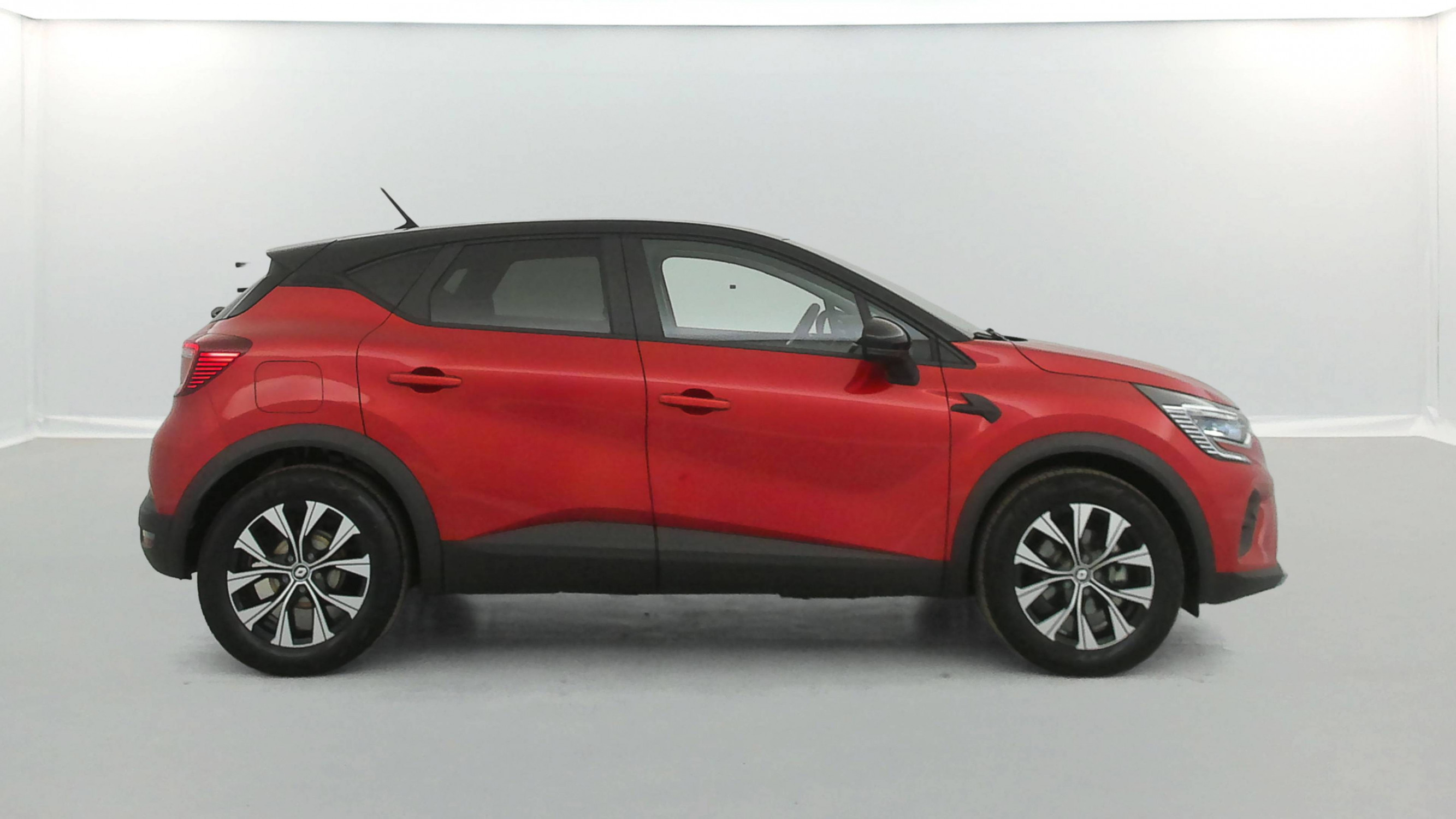 Vente en ligne Renault Captur  E-Tech full hybrid 145 au prix de 22 490 €