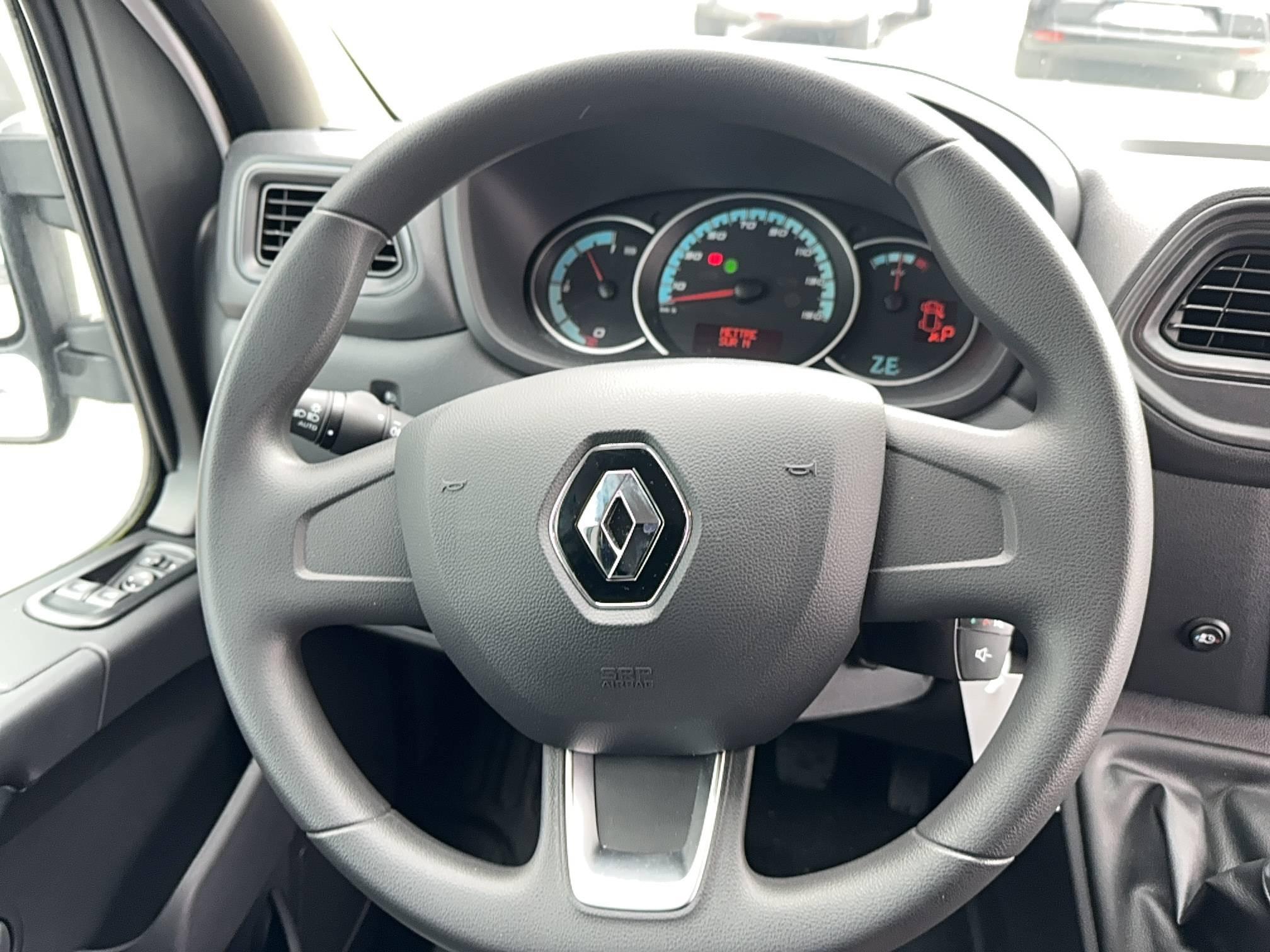 Vente en ligne Renault Master E-Tech MASTER ELECTRIQUE FGN L2H2 F3500 EV52 au prix de 26 900 €