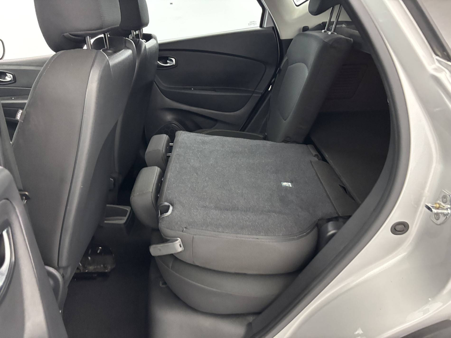 Vente en ligne Renault Captur Captur TCe 90 - 19 au prix de 11 990 €