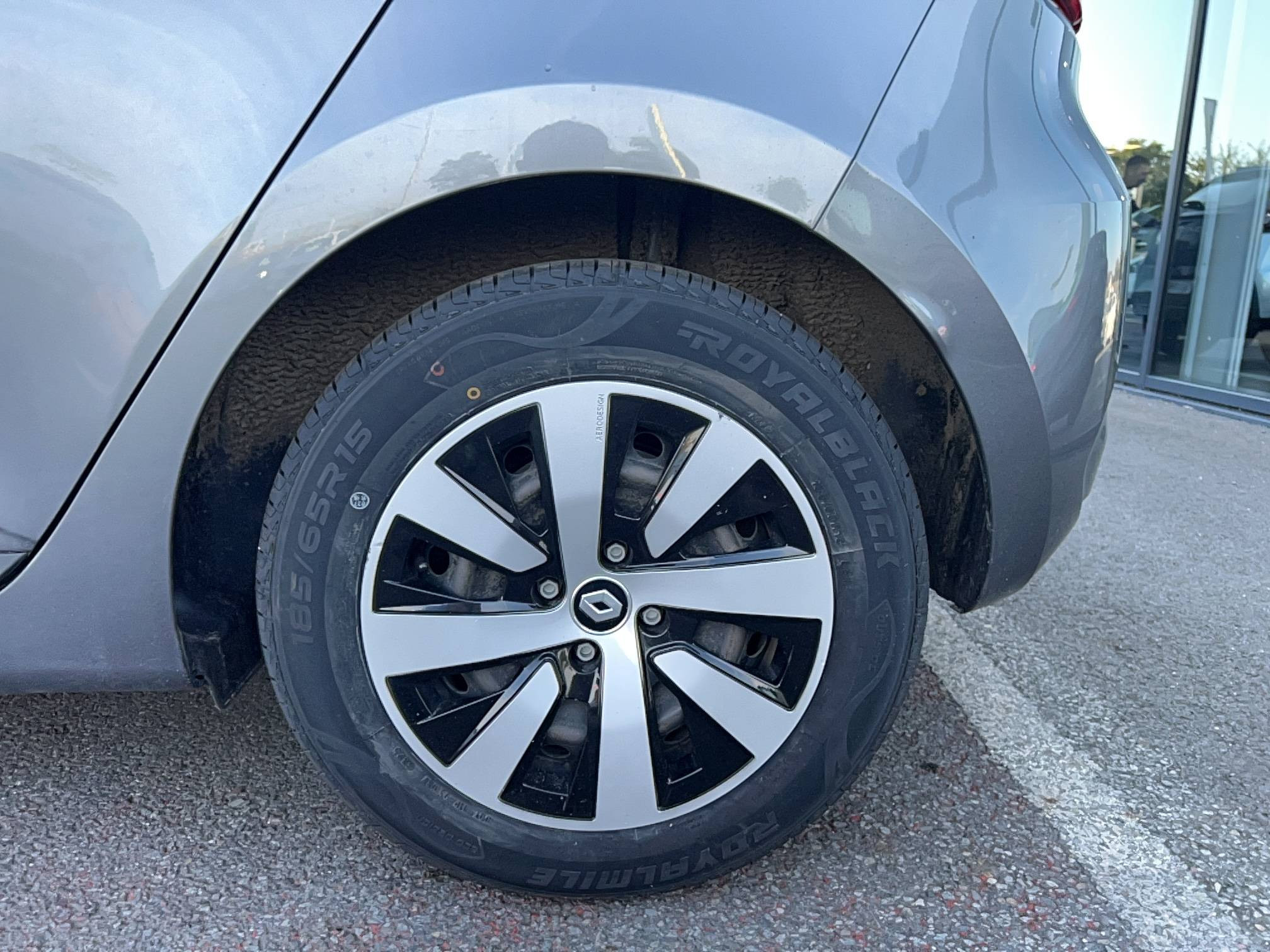 Vente en ligne Renault Clio 5 Clio TCe 90 au prix de 14 290 €