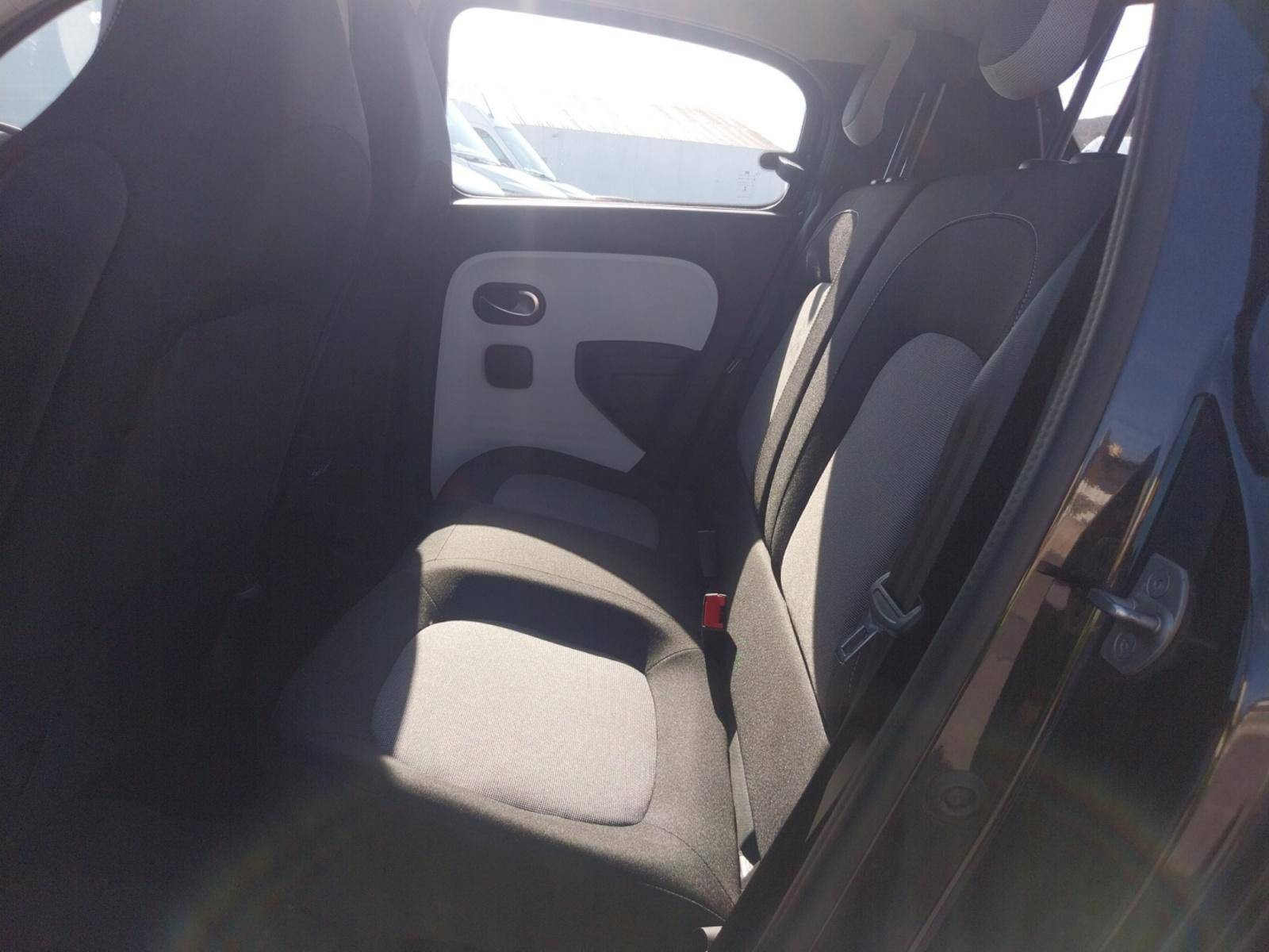Vente en ligne Renault Twingo 3  SCe 65 - 21 au prix de 11 990 €