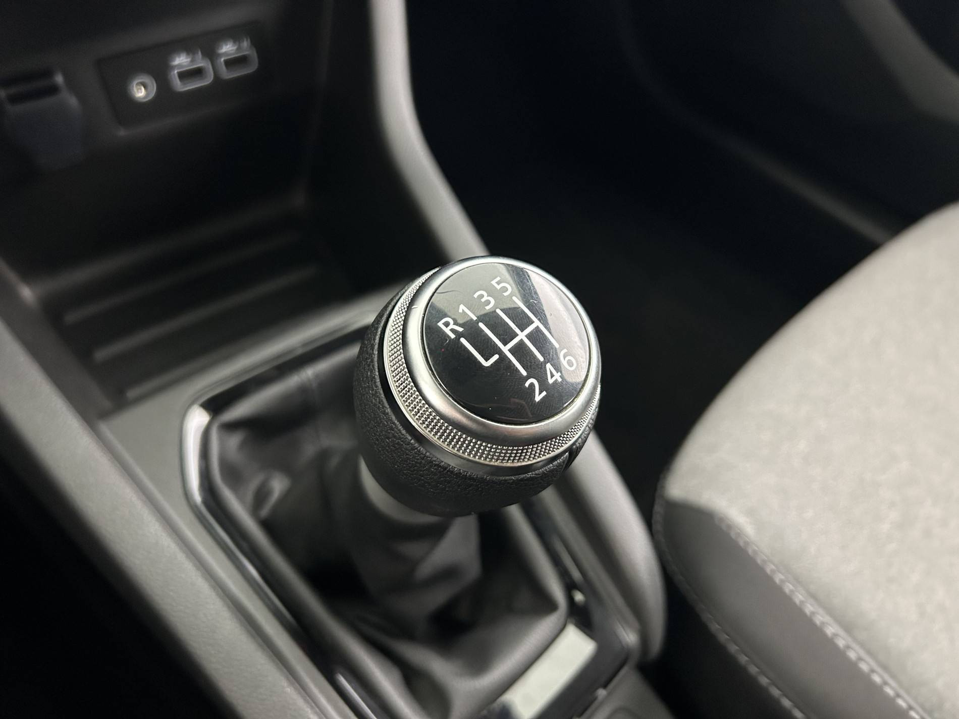 Vente en ligne Renault Clio 5 Clio TCe 90 au prix de 15 290 €