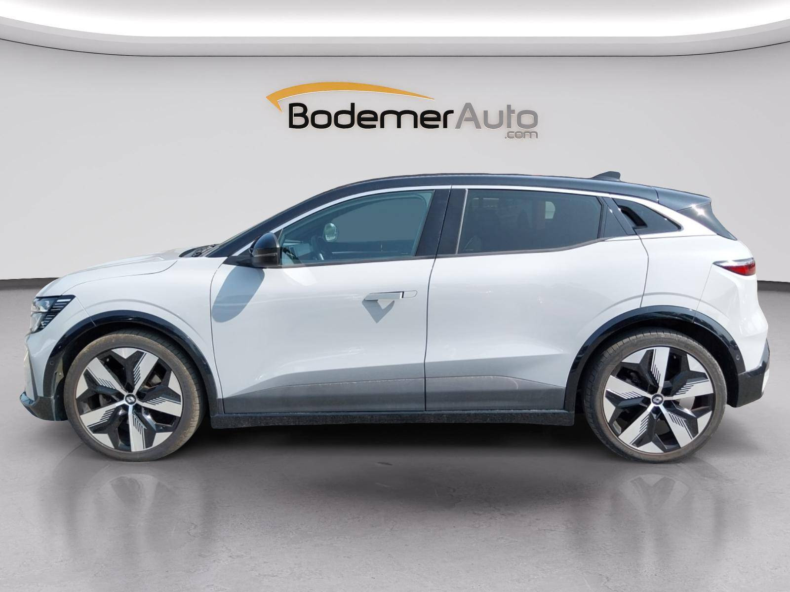Vente en ligne Renault Megane E-Tech  EV60 220 ch super charge au prix de 28 900 €