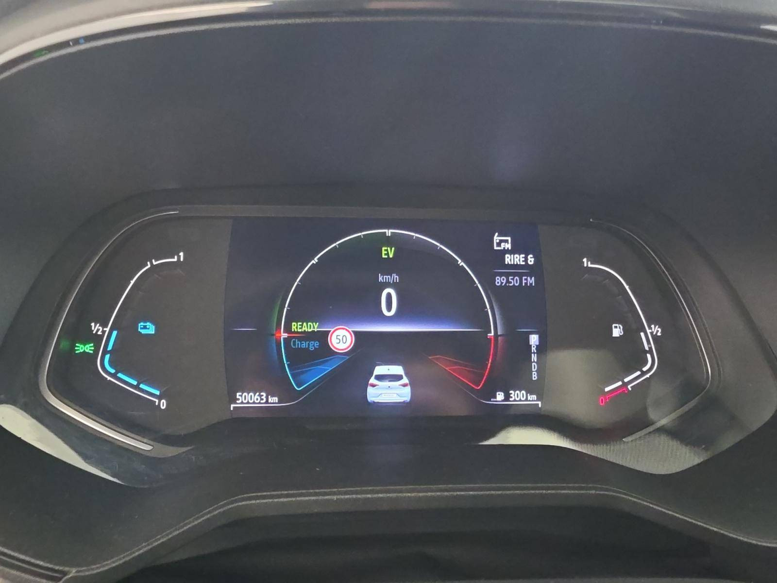 Vente en ligne Renault Clio 5 Clio E-Tech full hybrid 145 au prix de 15 890 €