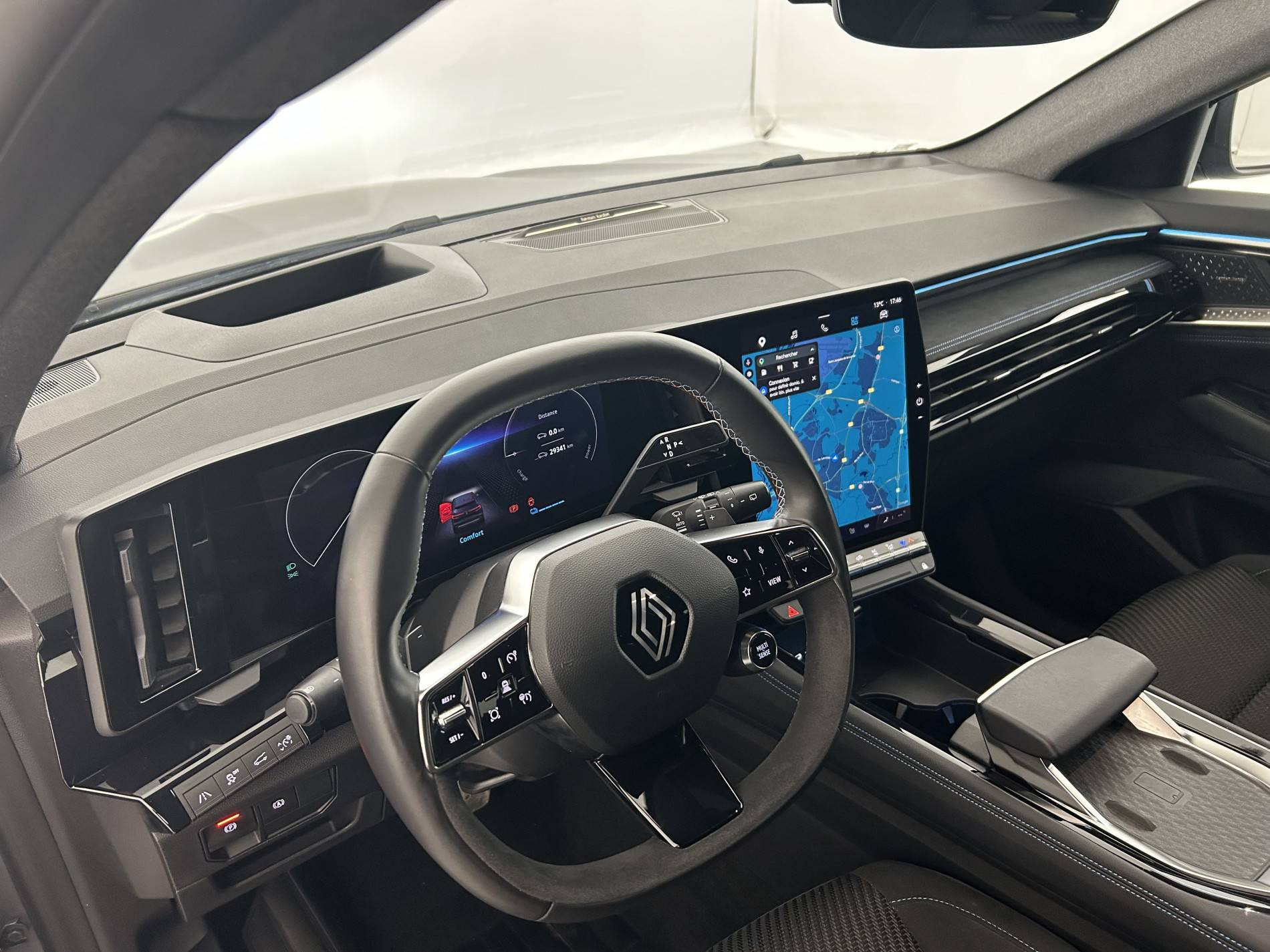 Vente en ligne Renault Austral  E-Tech hybrid 200 au prix de 33 990 €