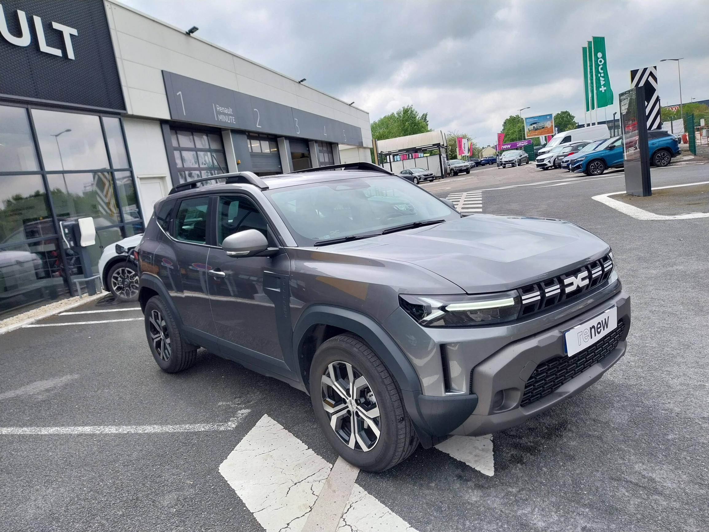 Vente en ligne Dacia Duster  Hybrid 140 au prix de 25 990 €