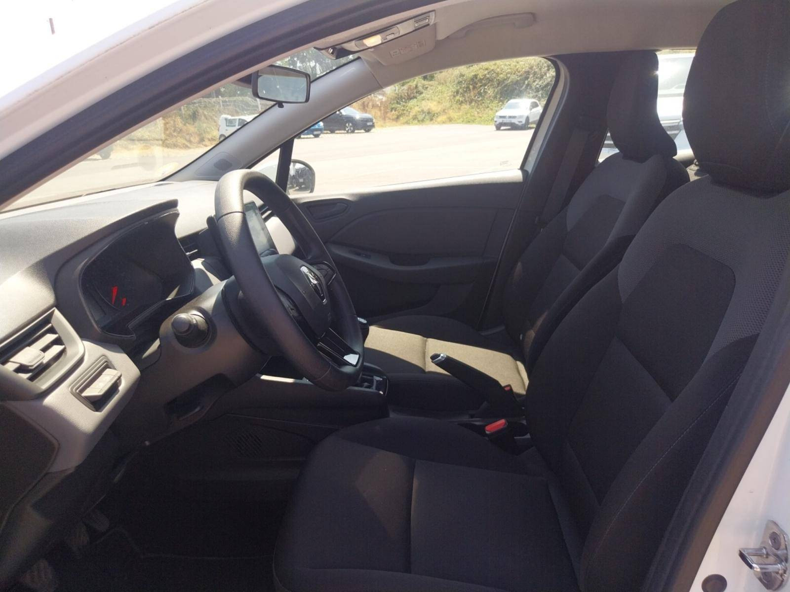 Vente en ligne Renault Clio 5 CLIO SOCIETE BLUE DCI 100 - 21N au prix de 11 990 €