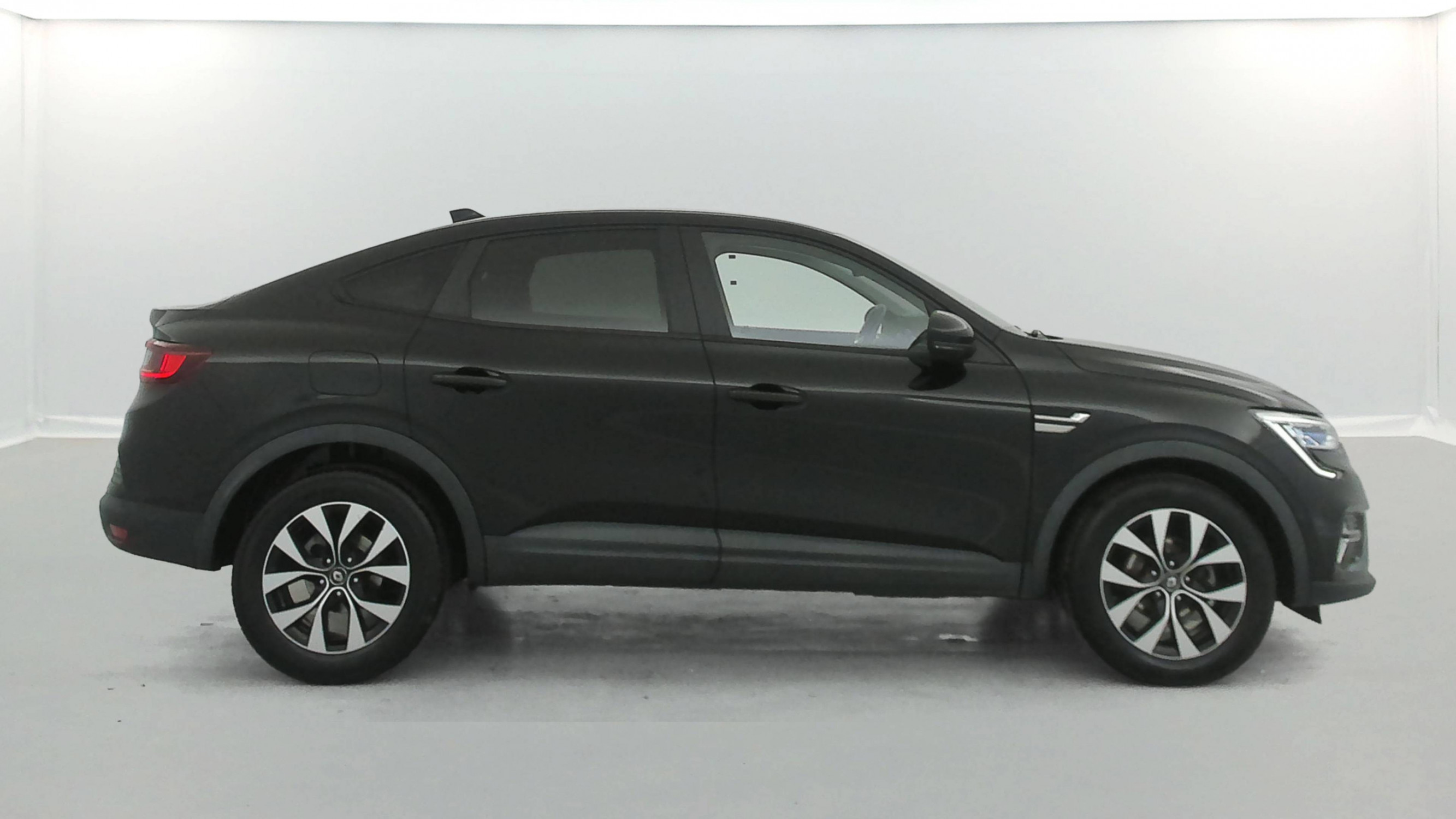Vente en ligne Renault Arkana  mild hybrid 140 EDC FAP - 22 au prix de 16 990 €
