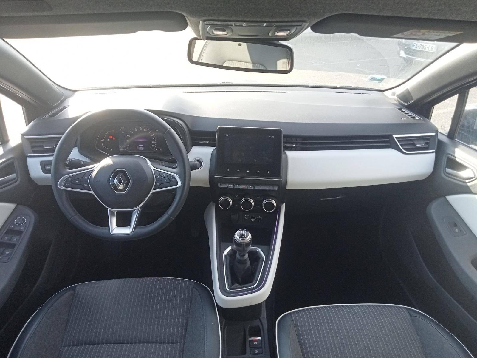 Vente en ligne Renault Clio 5 Clio TCe 90 au prix de 15 490 €