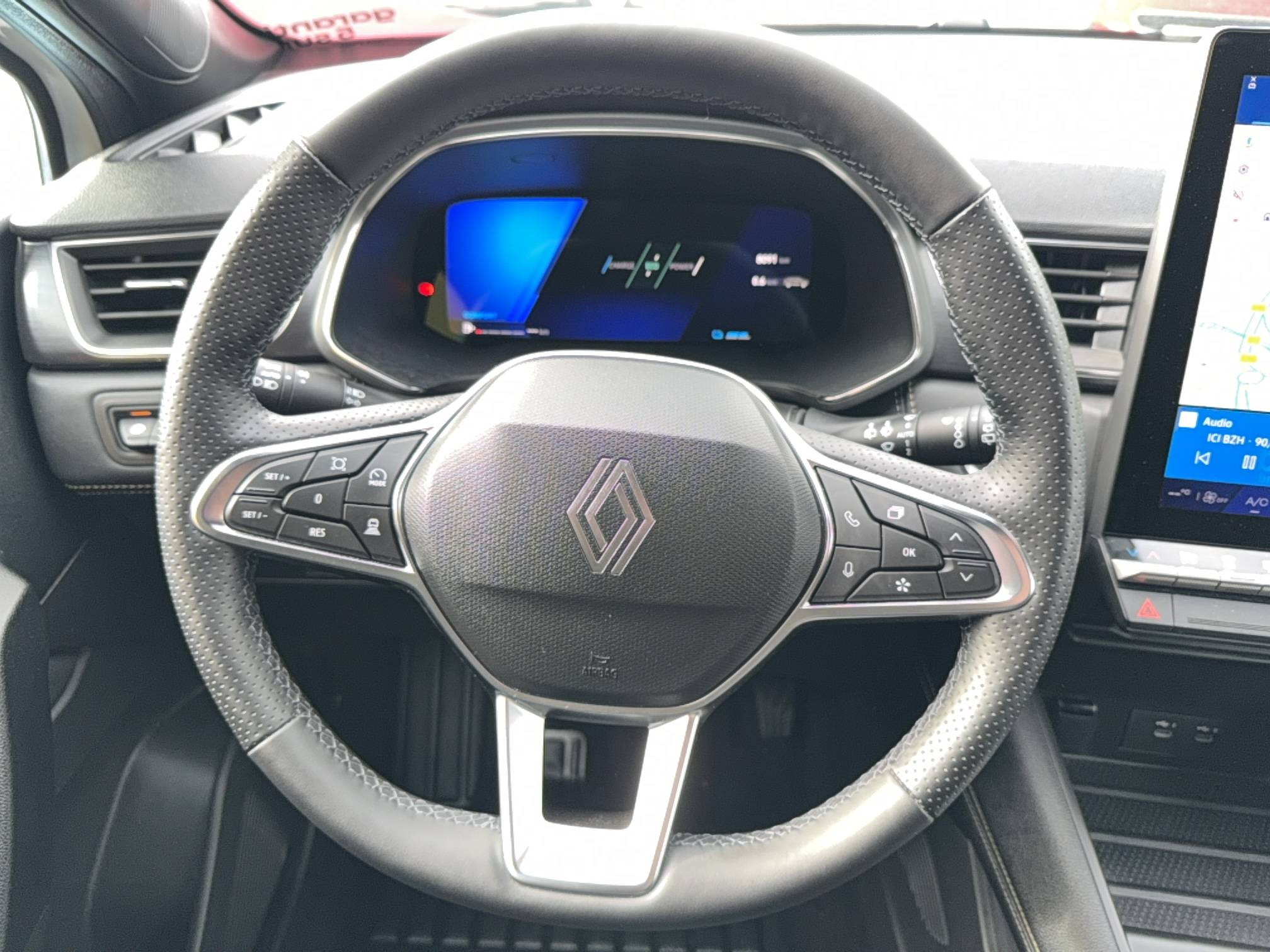 Vente en ligne Renault Symbioz  E-Tech full hybrid 145 au prix de 30 990 €