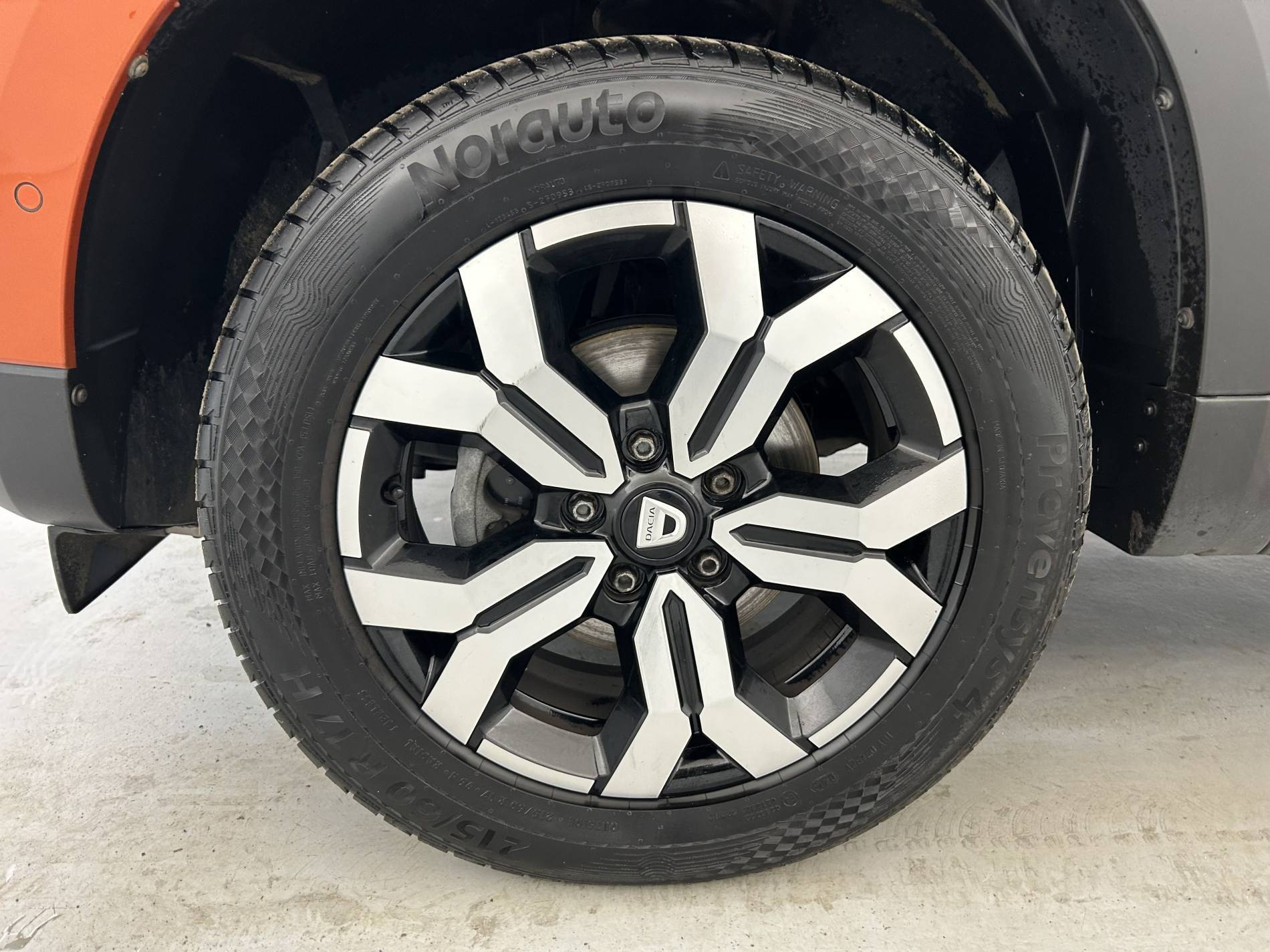 Vente en ligne Dacia Duster  Blue dCi 115 4x2 au prix de 17 490 €