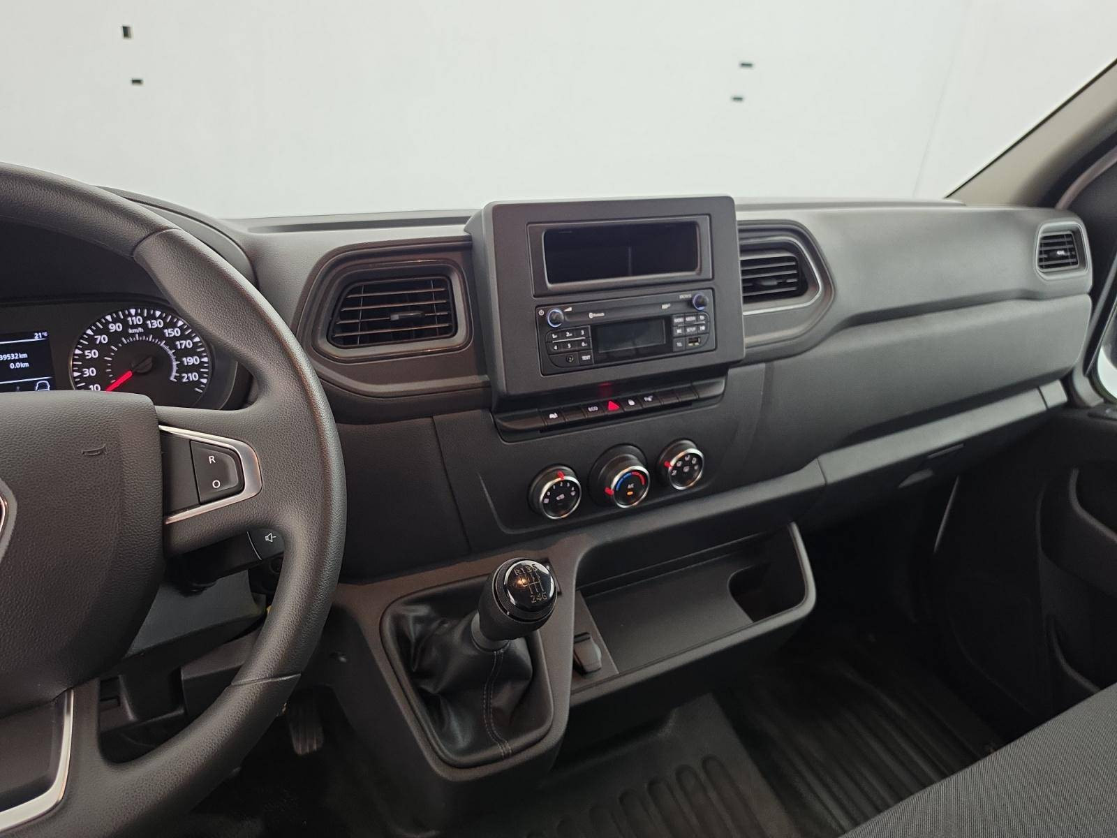 Vente en ligne Renault Master Fourgon MASTER FGN TRAC F3500 L2H2 BLUE DCI 135 au prix de 22 990 €